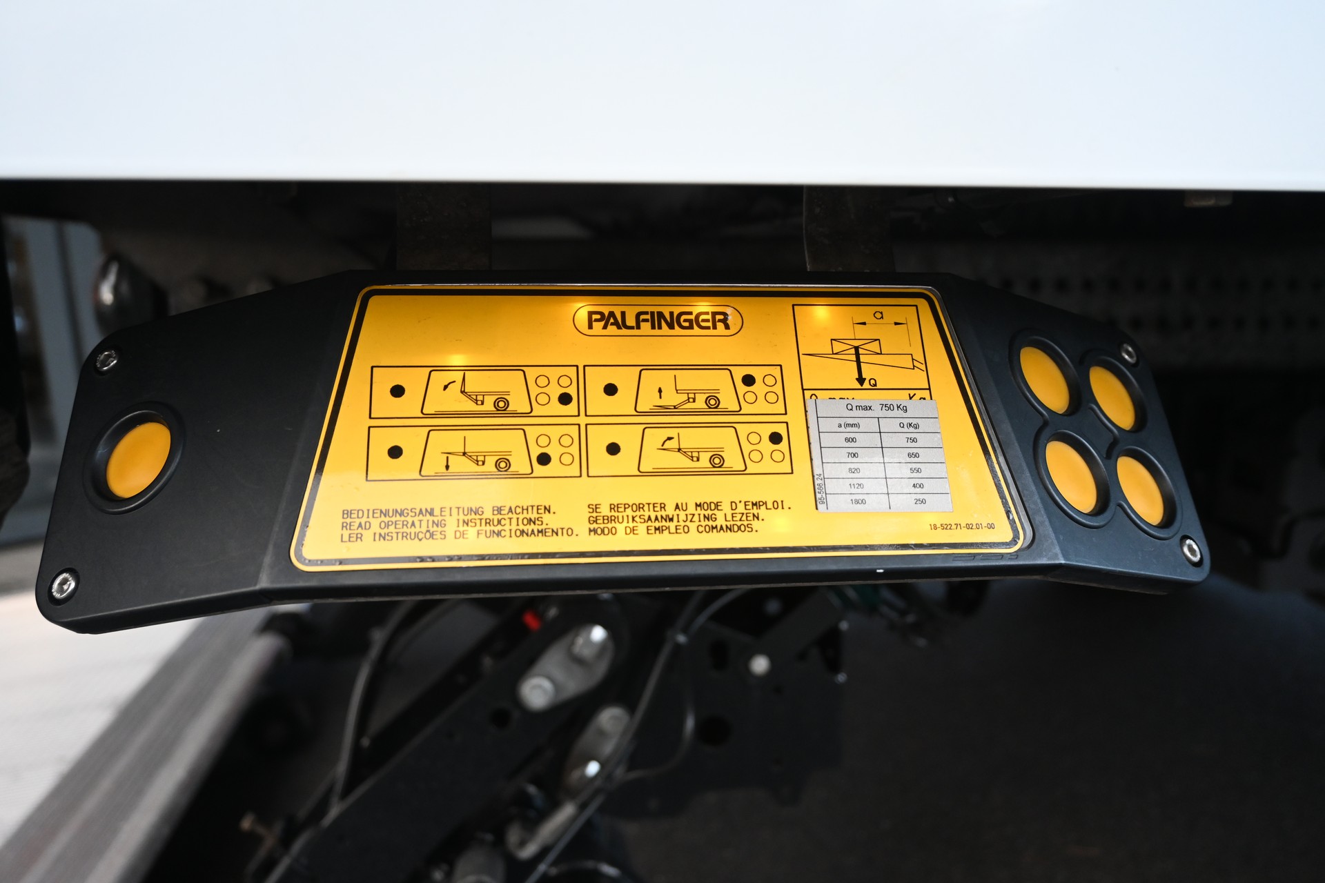 IVECO 35 S 16 A8-showroom-element-3