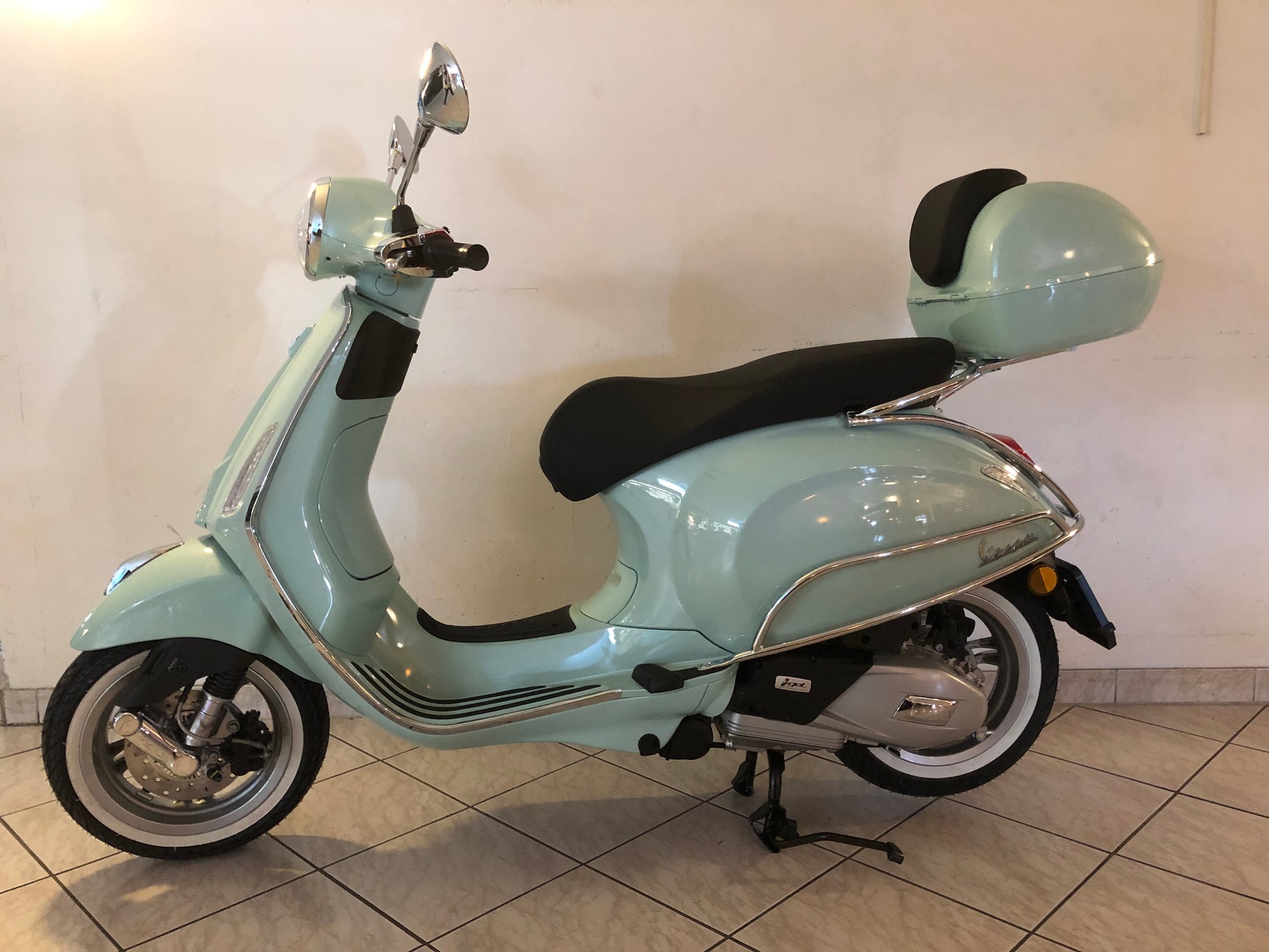PIAGGIO Vespa 125 Primavera ABS-image-2