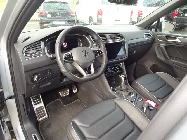 VW Tiguan 2.0 TDI SCR R-Line 4Motion DSG-image-9