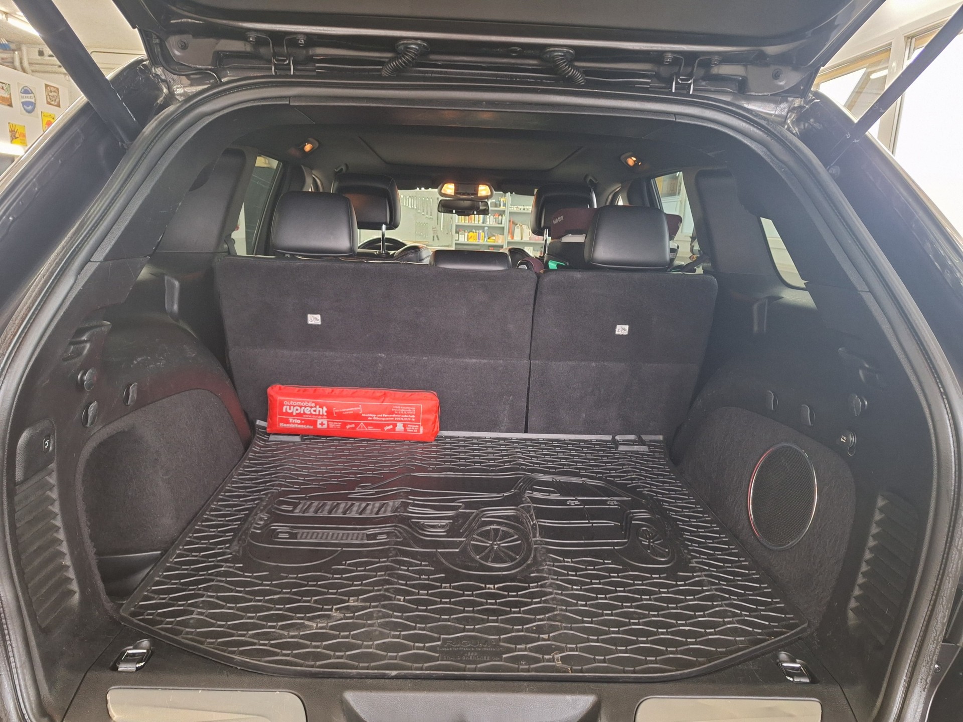 JEEP Grand Cherokee 6.4 V8 HEMI SRT8 Automatic đ„Facelift mit AnhĂ€ngerkupplungđ„AB MFK 27.02.26đ„-image-15