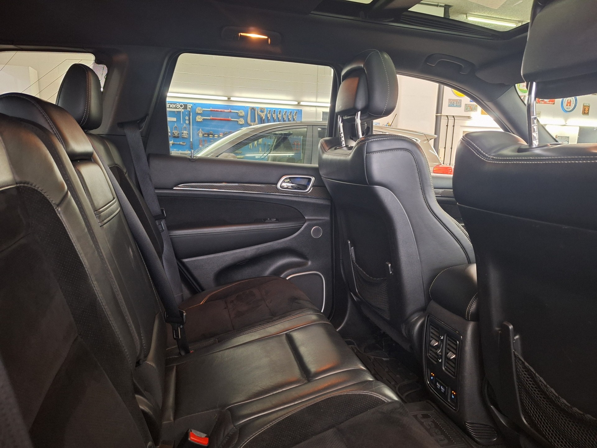 JEEP Grand Cherokee 6.4 V8 HEMI SRT8 Automatic đ„Facelift mit AnhĂ€ngerkupplungđ„AB MFK 27.02.26đ„-image-14