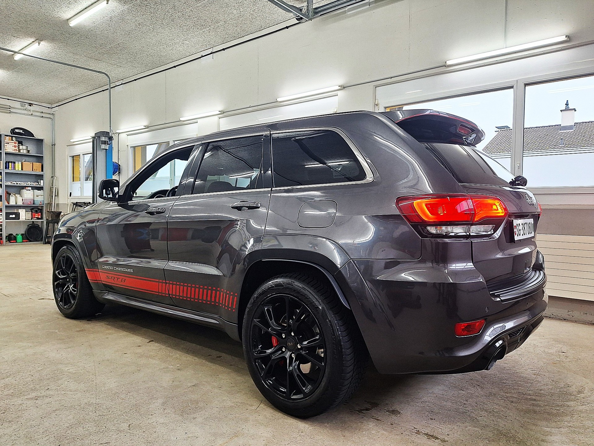 JEEP Grand Cherokee 6.4 V8 HEMI SRT8 Automatic 🔥Facelift mit Anhängerkupplung🔥AB MFK 27.02.26🔥-showroom-element-2
