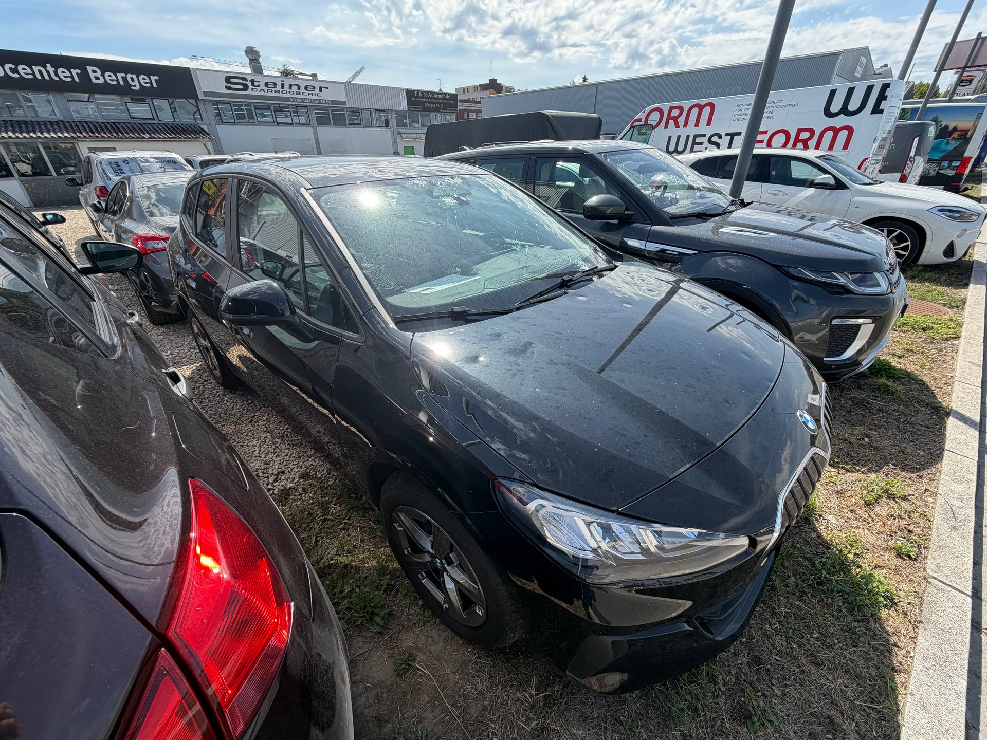 BMW 220i Active Tourer DKG-image-20