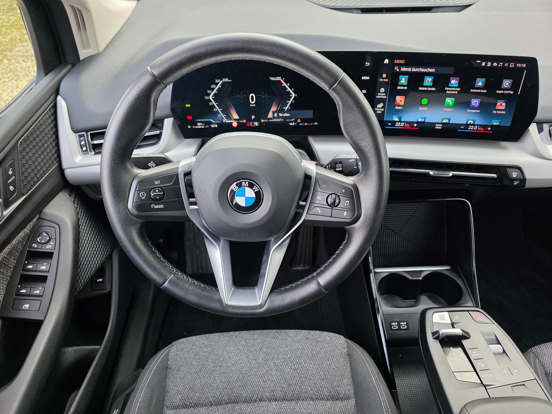 BMW 220i Active Tourer DKG-image-10