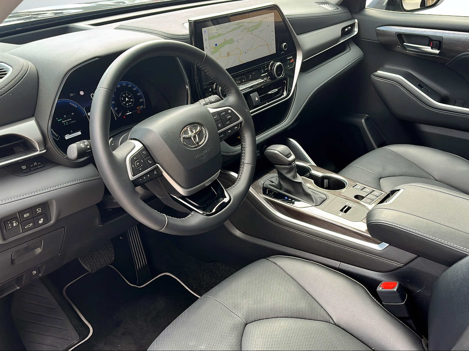 TOYOTA Highlander 2.5 HSD Premium e-CVT-image-5