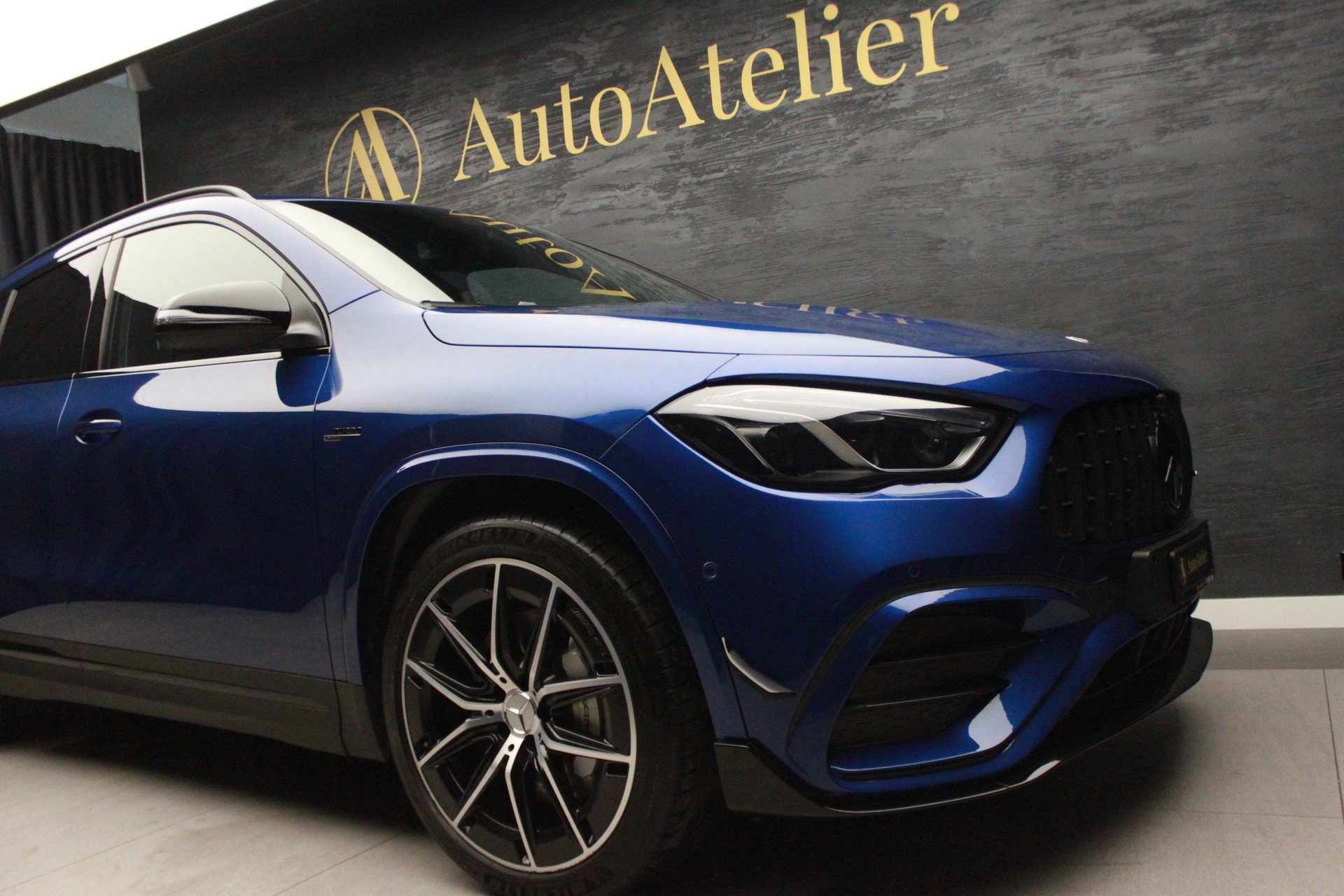 MERCEDES-BENZ GLA AMG 35 4Matic 8G-DCT-image-5