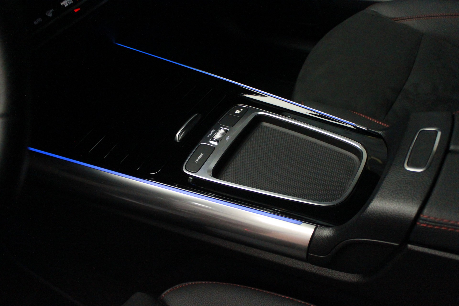 MERCEDES-BENZ GLA AMG 35 4Matic 8G-DCT-image-15