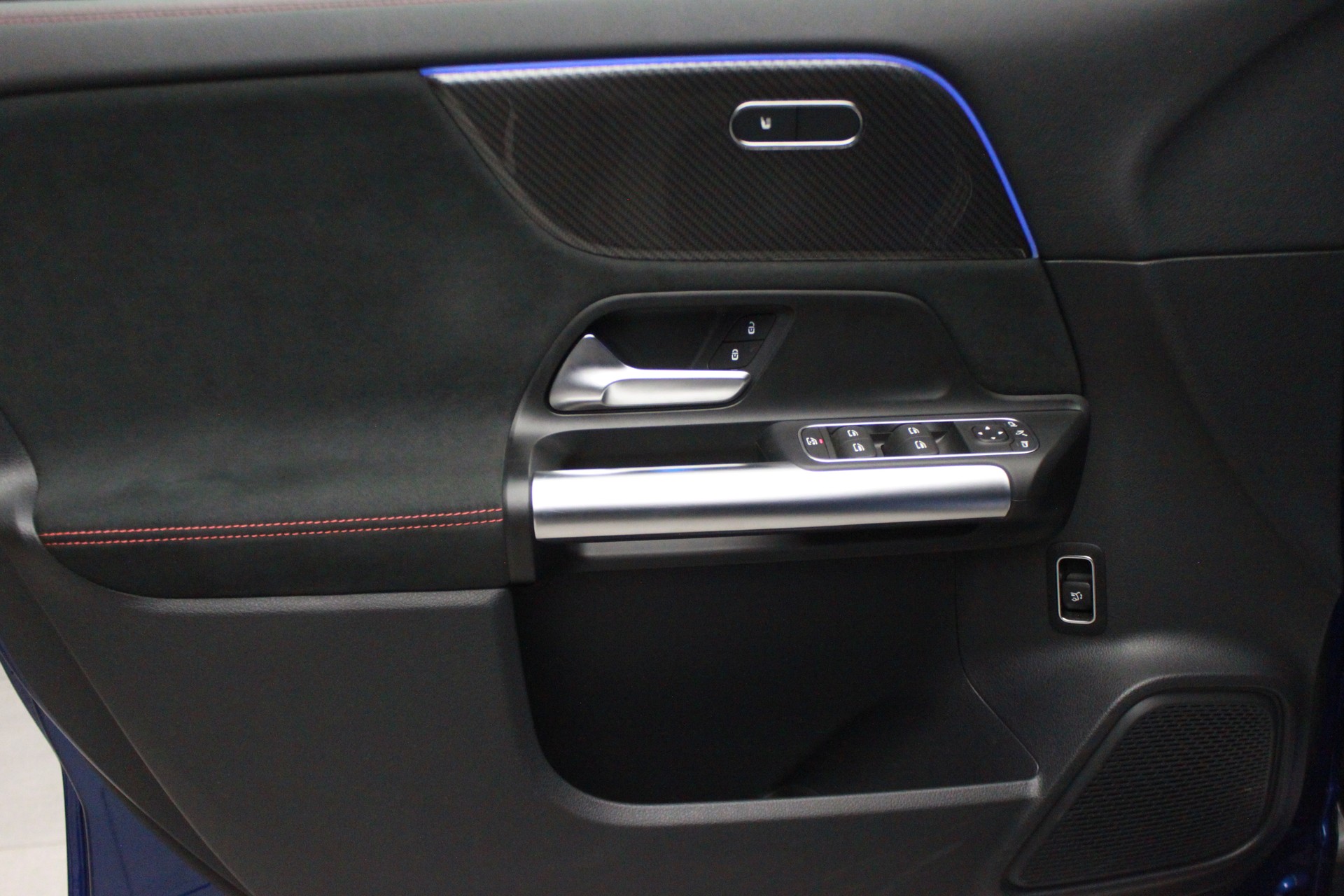 MERCEDES-BENZ GLA AMG 35 4Matic 8G-DCT-image-16