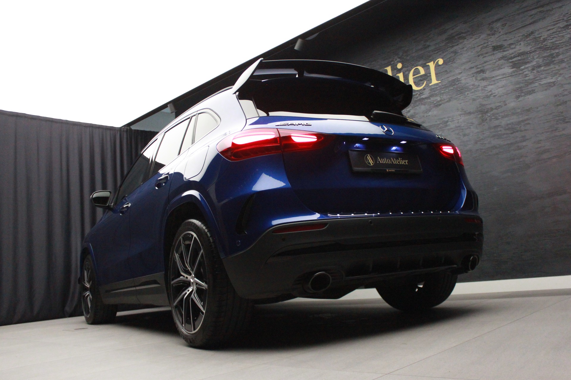 MERCEDES-BENZ GLA AMG 35 4Matic 8G-DCT-image-10