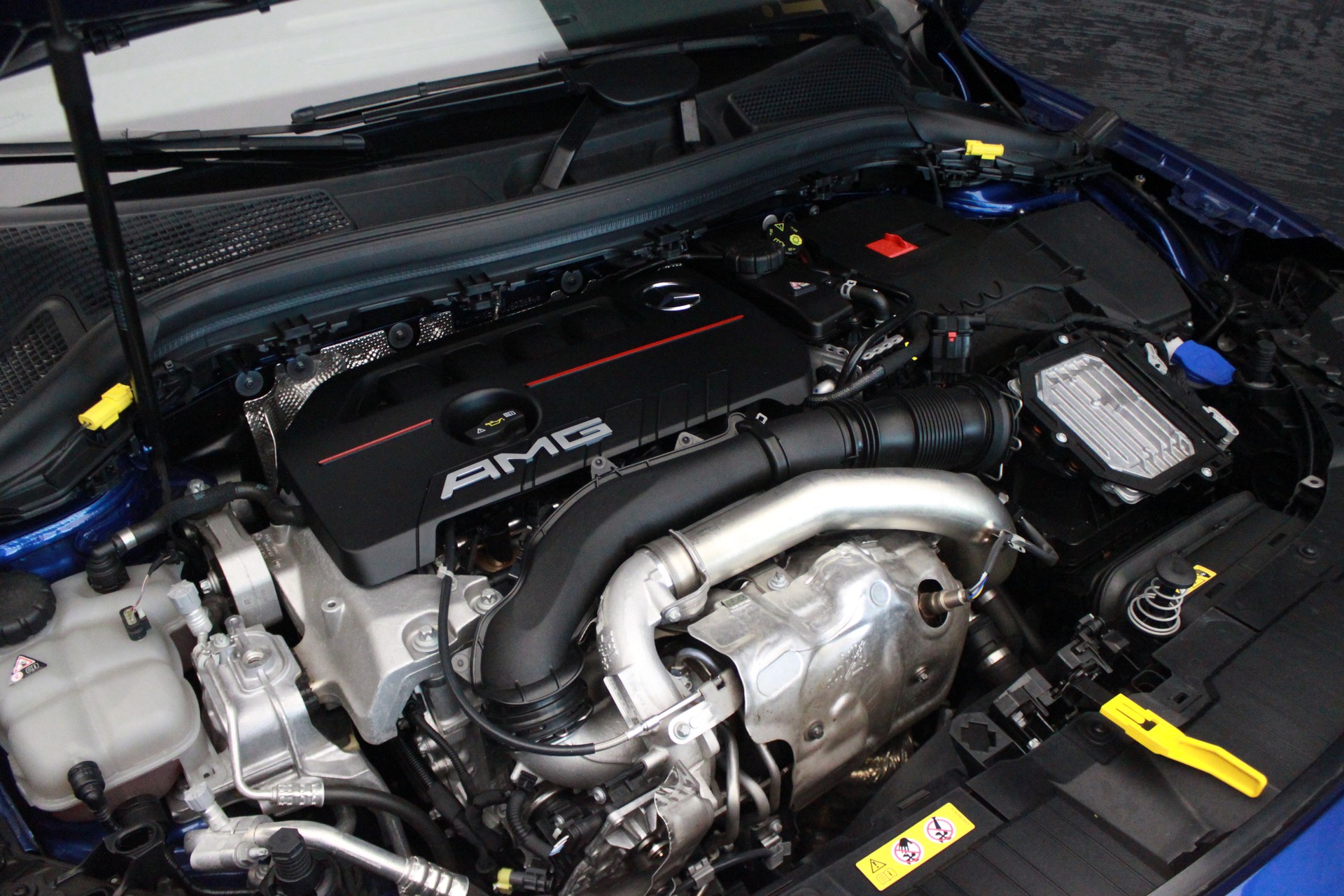 MERCEDES-BENZ GLA AMG 35 4Matic 8G-DCT-image-21