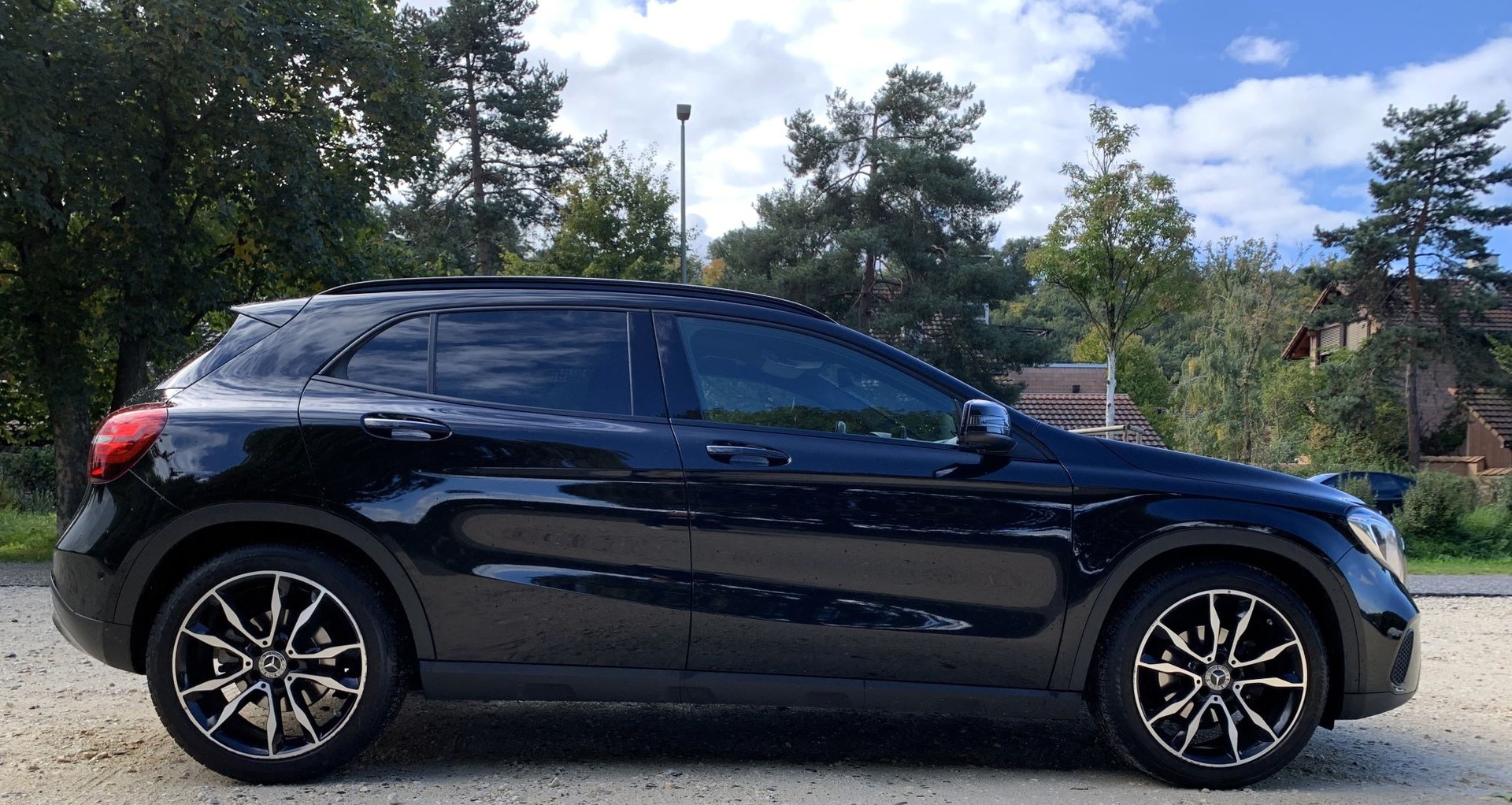 MERCEDES-BENZ GLA 200 Night Star 7G-DCT-image-6