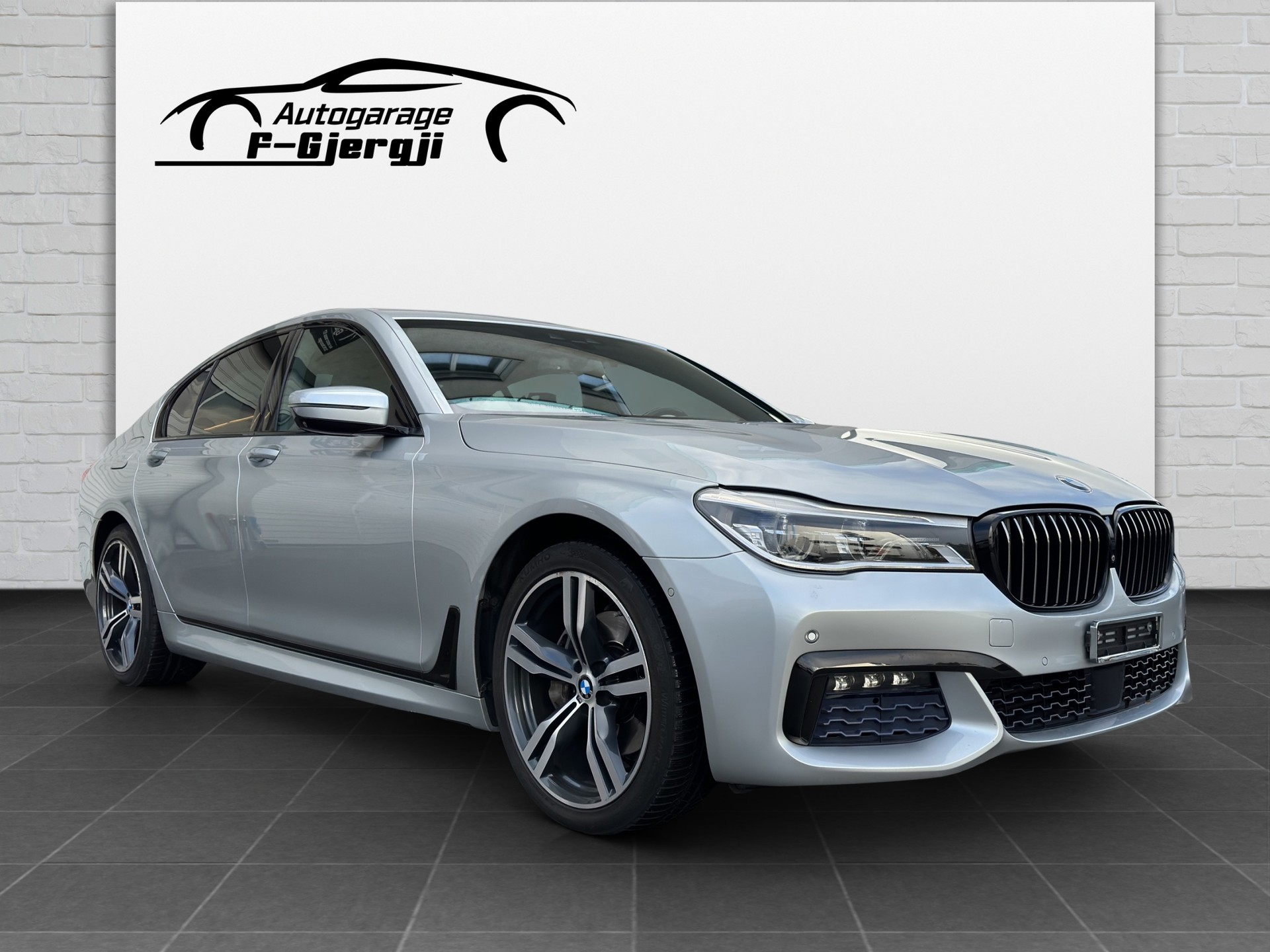 BMW 730d xDrive Steptronic-showroom-element-1
