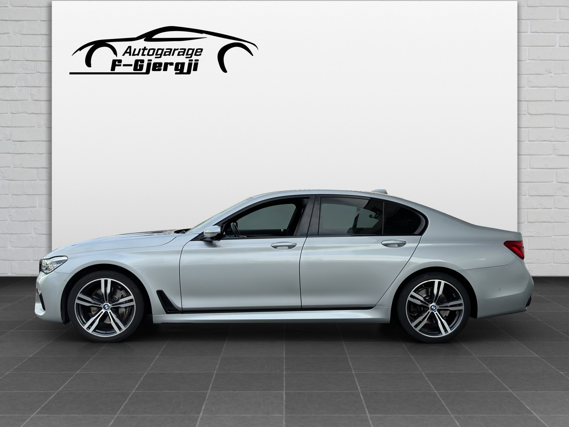 BMW 730d xDrive Steptronic-showroom-element-3