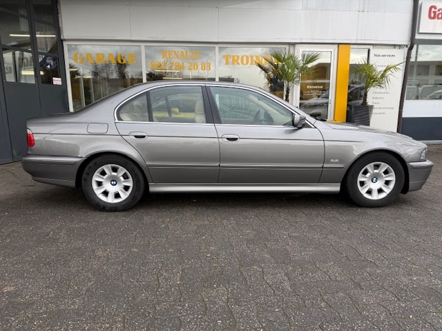 BMW 525i
