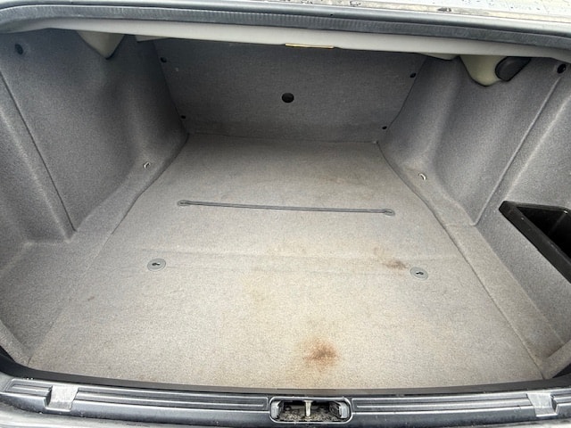 BMW 525i-image-8