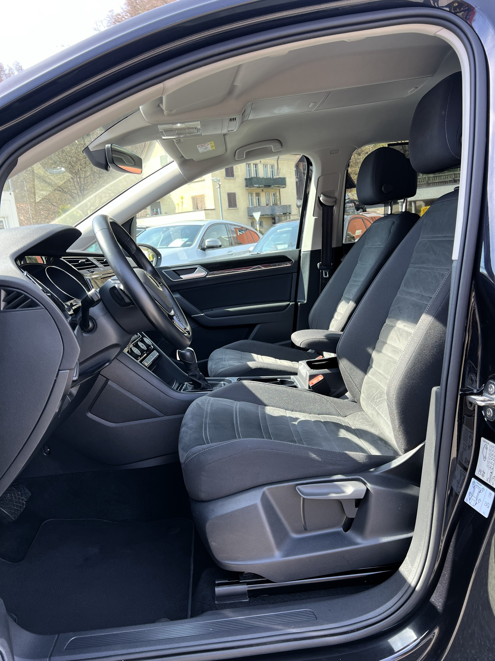 VW Touran 1.5 TSI EVO Highline DSG-image-18