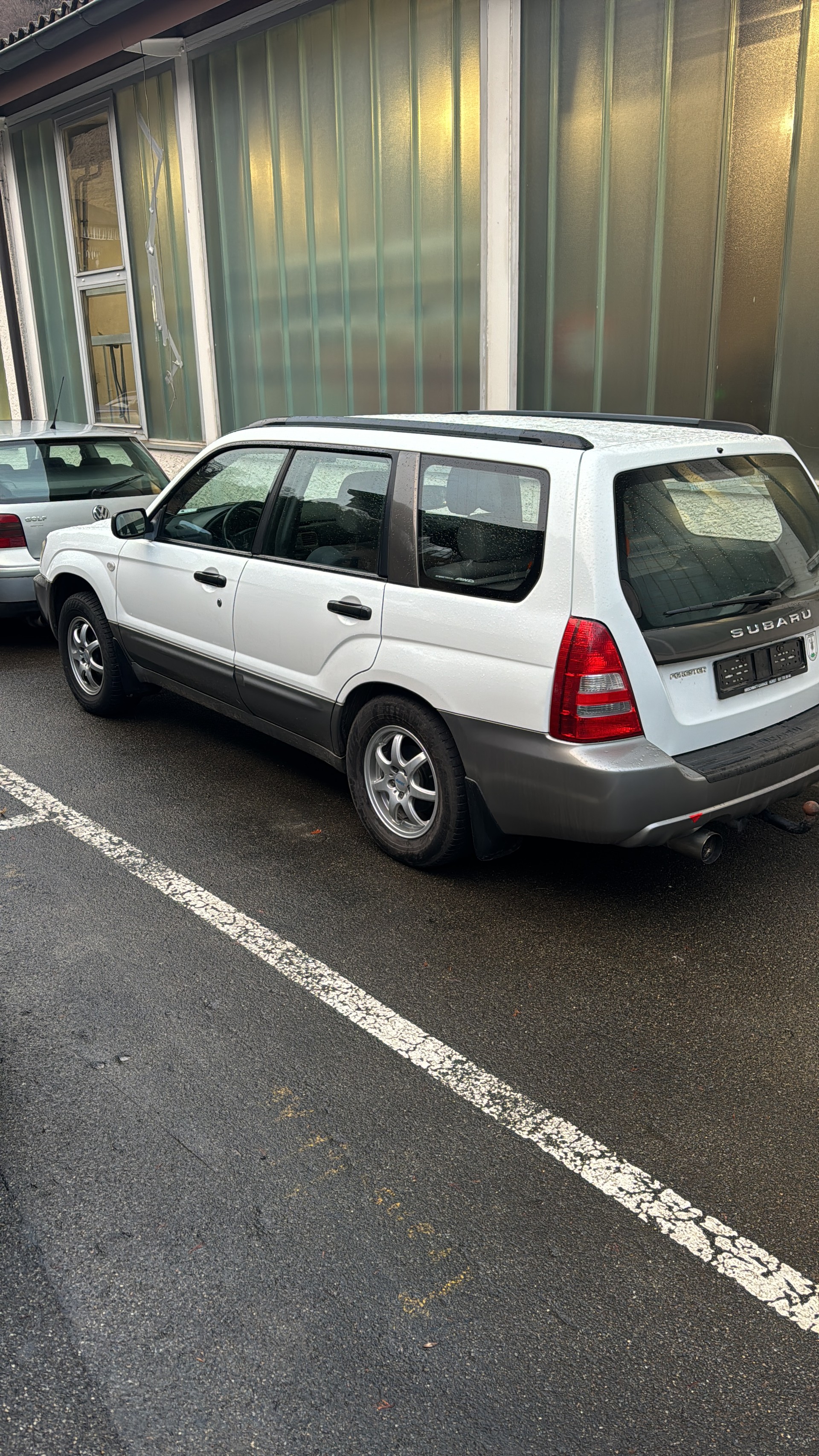 SUBARU Forester 2.0X-showroom-element-1