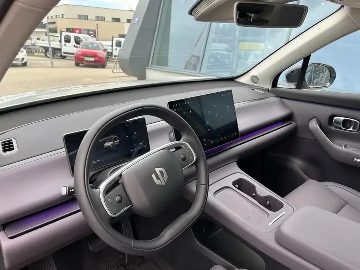 LEAPMOTOR C10 Design Pro Max AWD-image-6