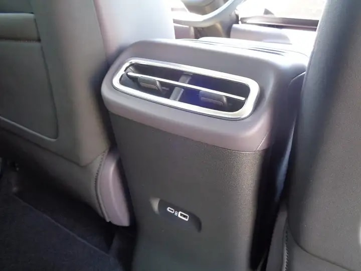 LEAPMOTOR C10 Design Pro Max AWD-image-14