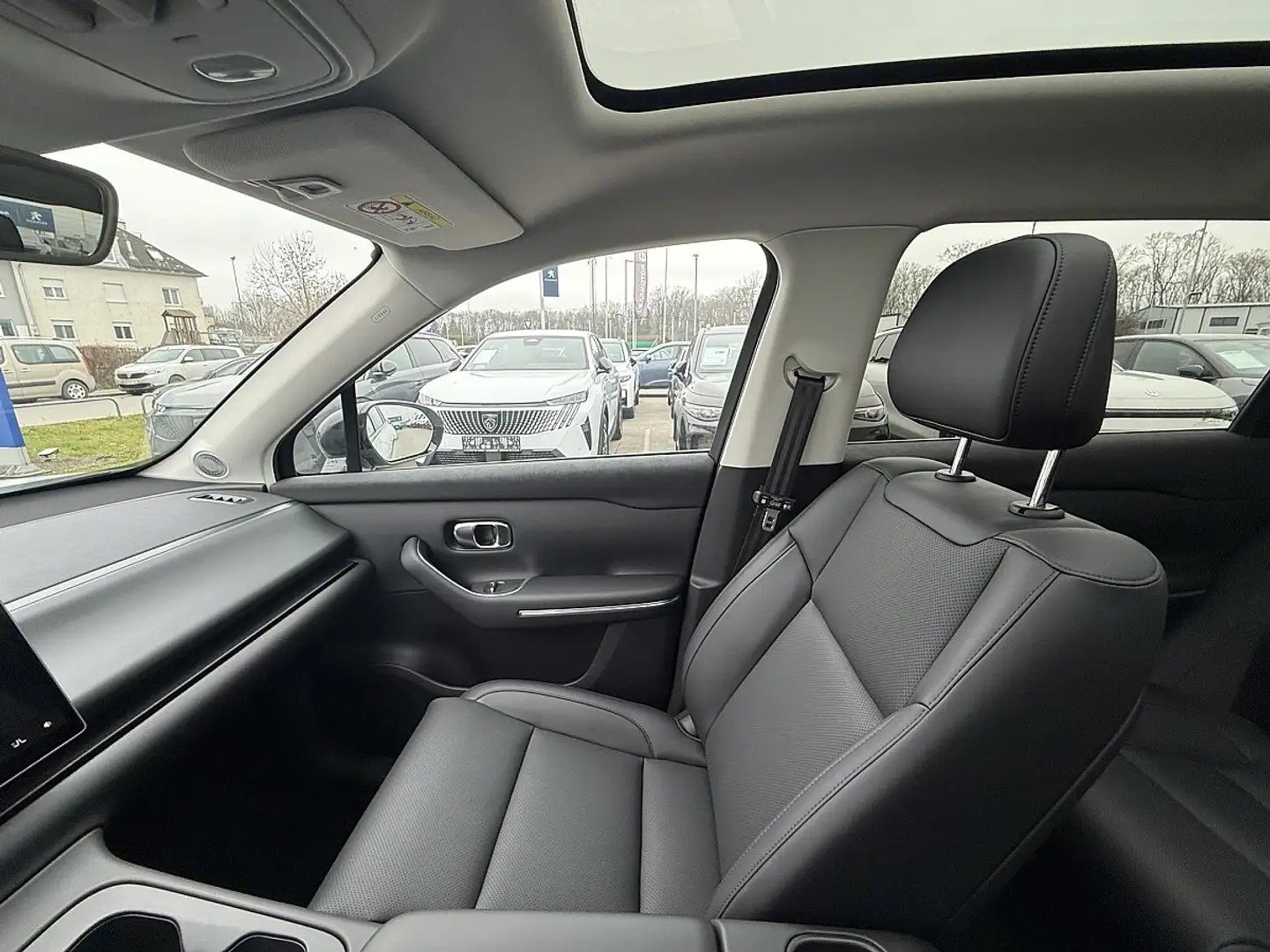 LEAPMOTOR C10 Design Pro Max AWD-image-18