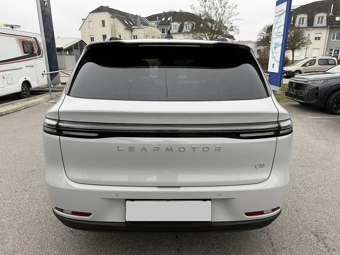 LEAPMOTOR C10 Design Pro Max AWD-image-5