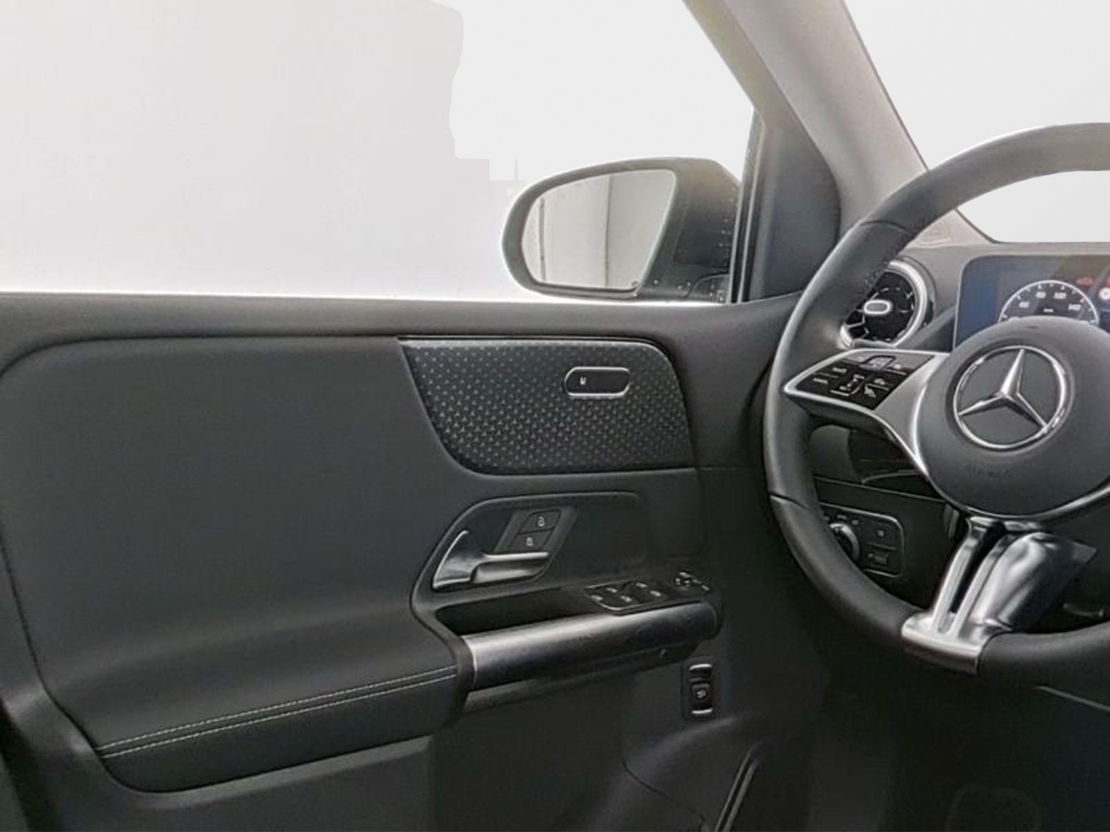 MERCEDES-BENZ B 200 7G-DCT-showroom-element-2
