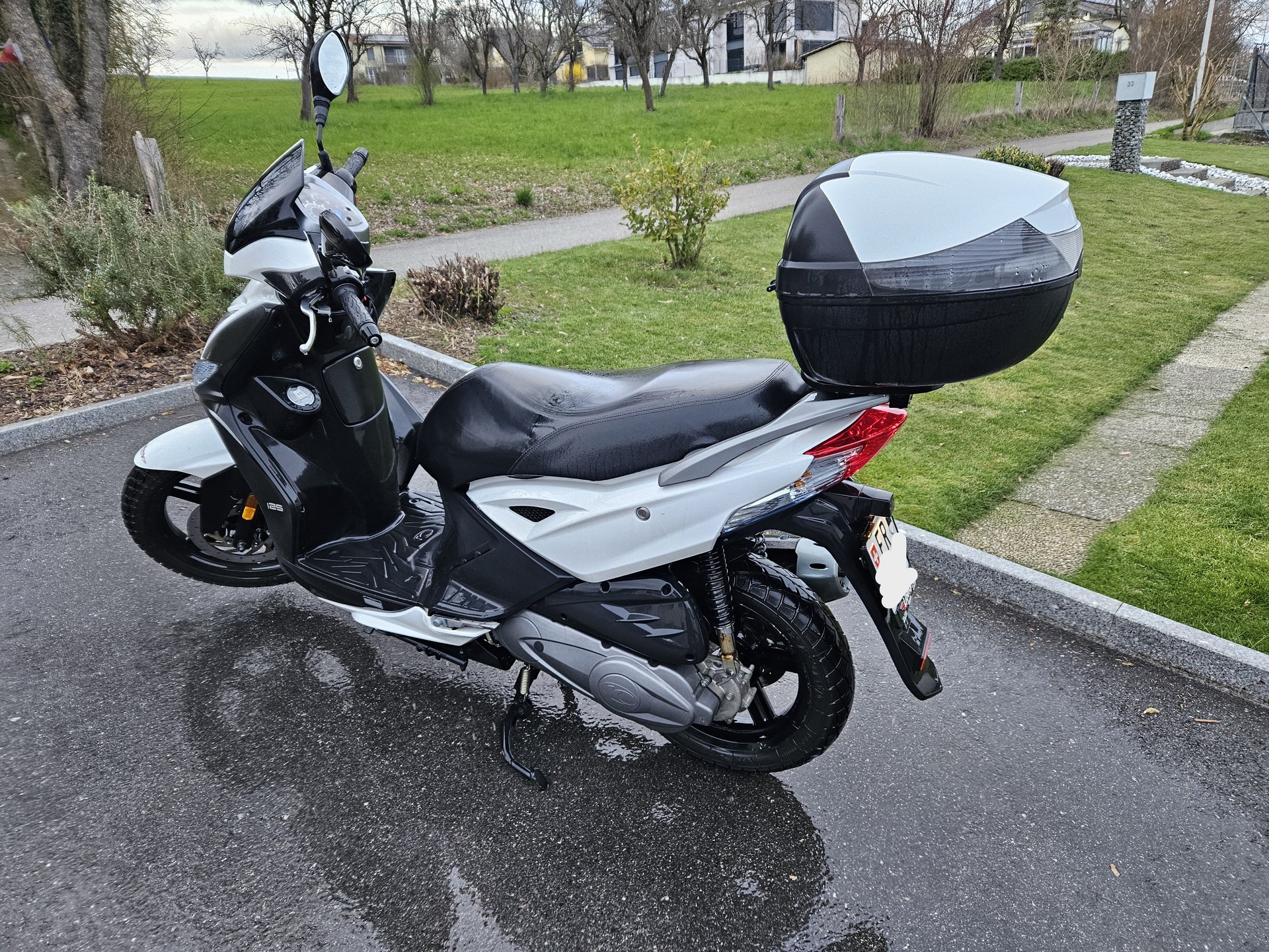 KYMCO Agility 125 4-T 16''