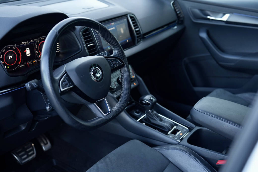 SKODA Karoq 2.0 TDI 190 SportLine 4x4 DSG-image-9