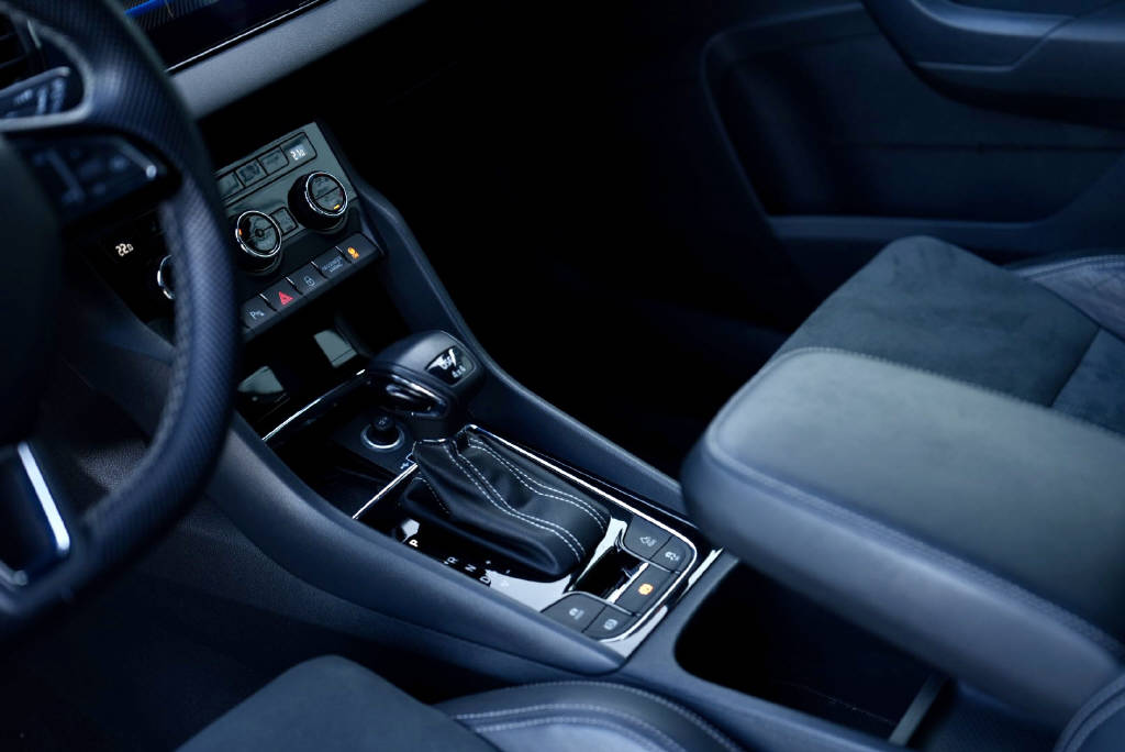 SKODA Karoq 2.0 TDI 190 SportLine 4x4 DSG-image-8