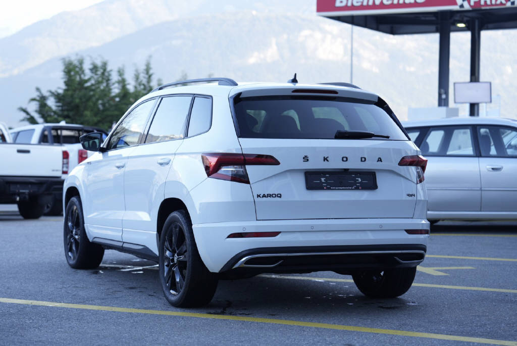 SKODA Karoq 2.0 TDI 190 SportLine 4x4 DSG-image-4