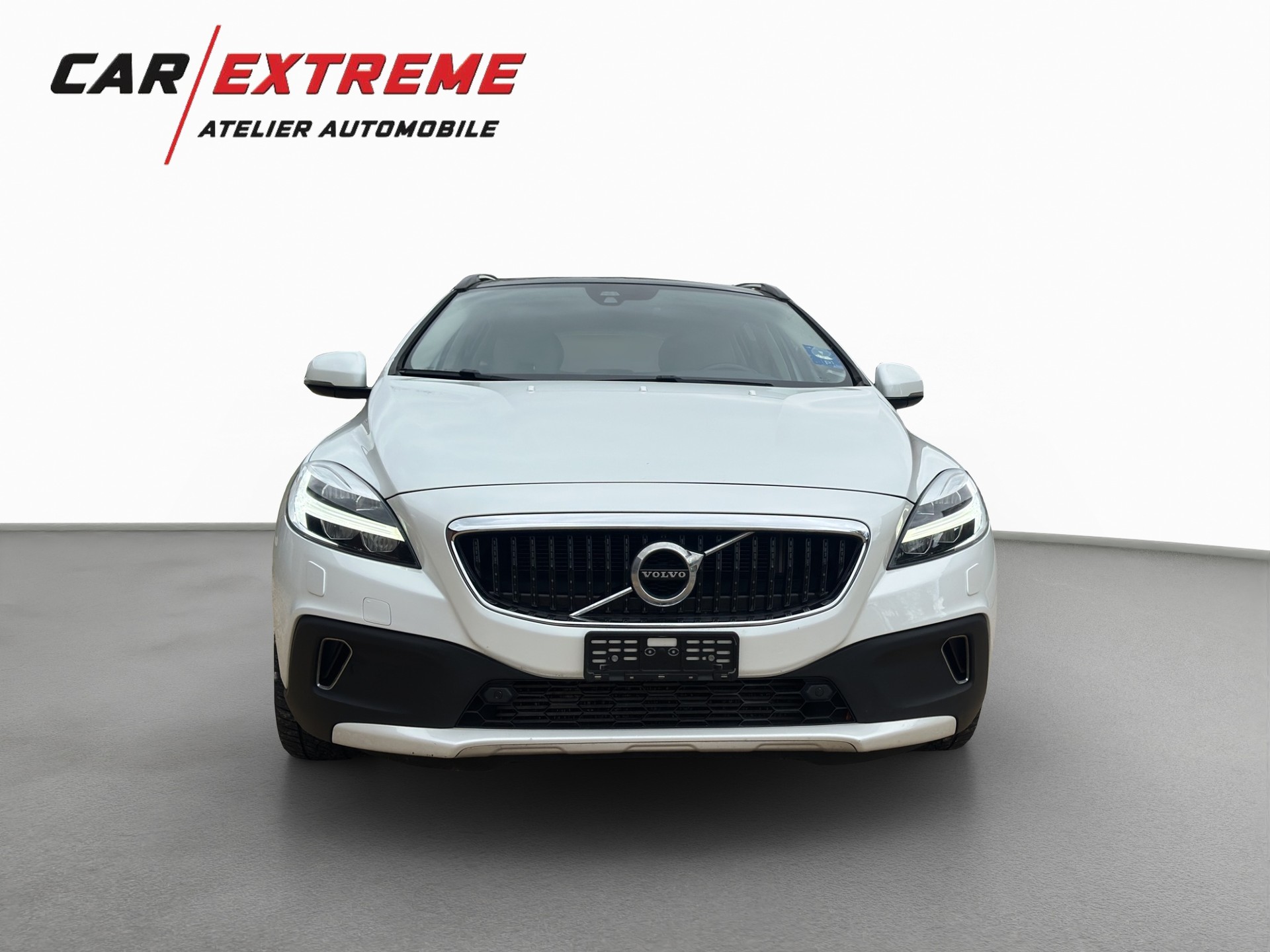 VOLVO V40 Cross Country T4 AWD Ocean Race Geartronic-showroom-element-2