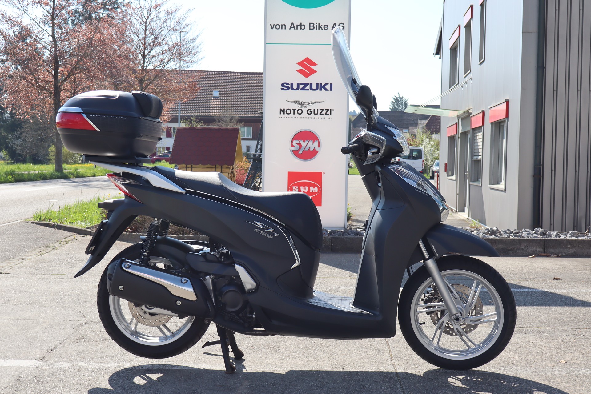 HONDA SH 300 i ABS-image-0