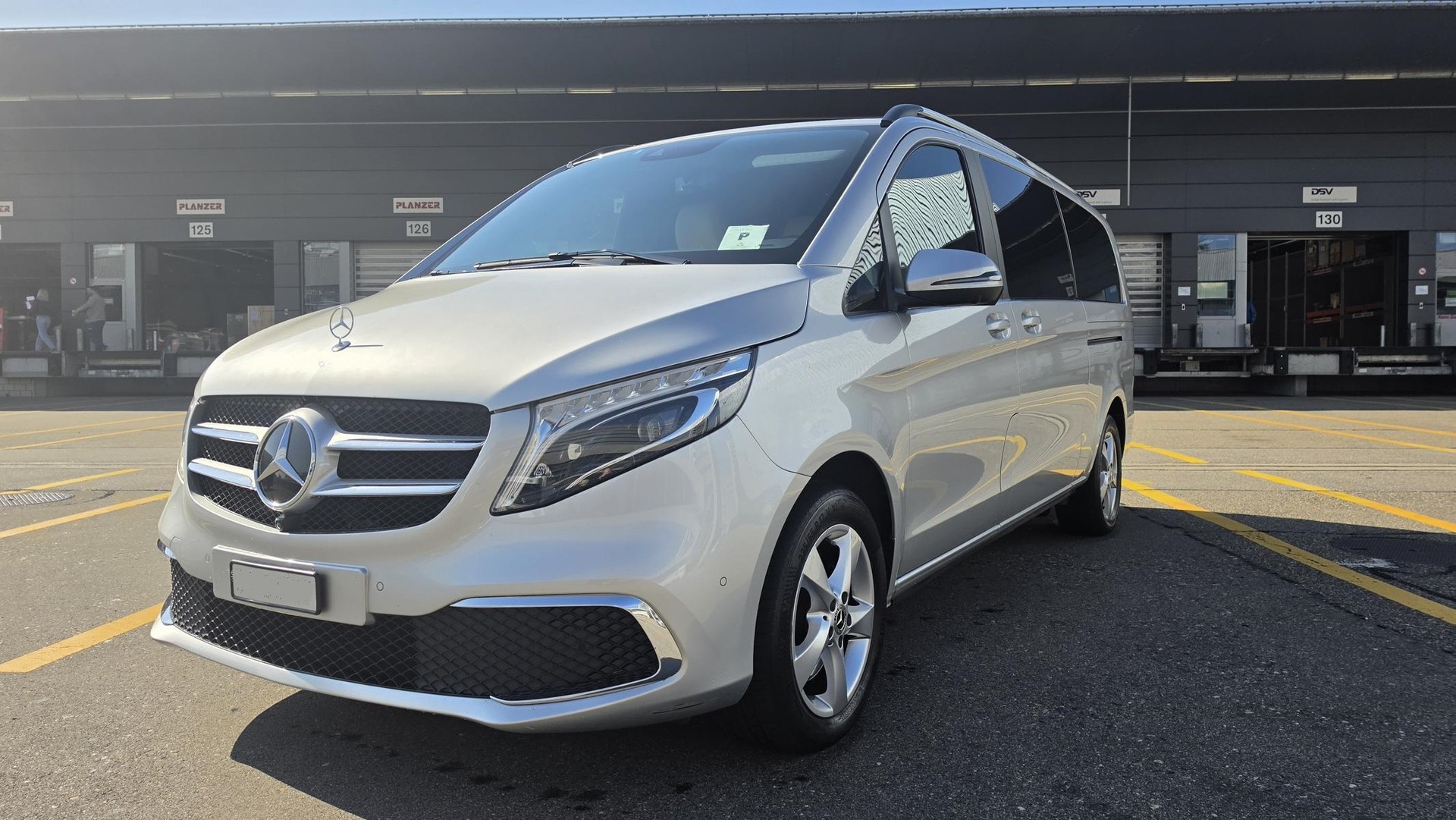MERCEDES-BENZ V 300 d extralang Swiss Edition 4Matic 9G-Tronic-image-2