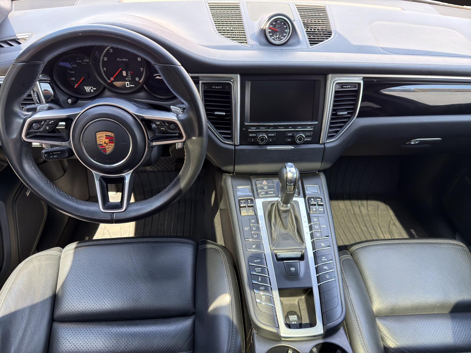 PORSCHE Macan Turbo PDK-image-10