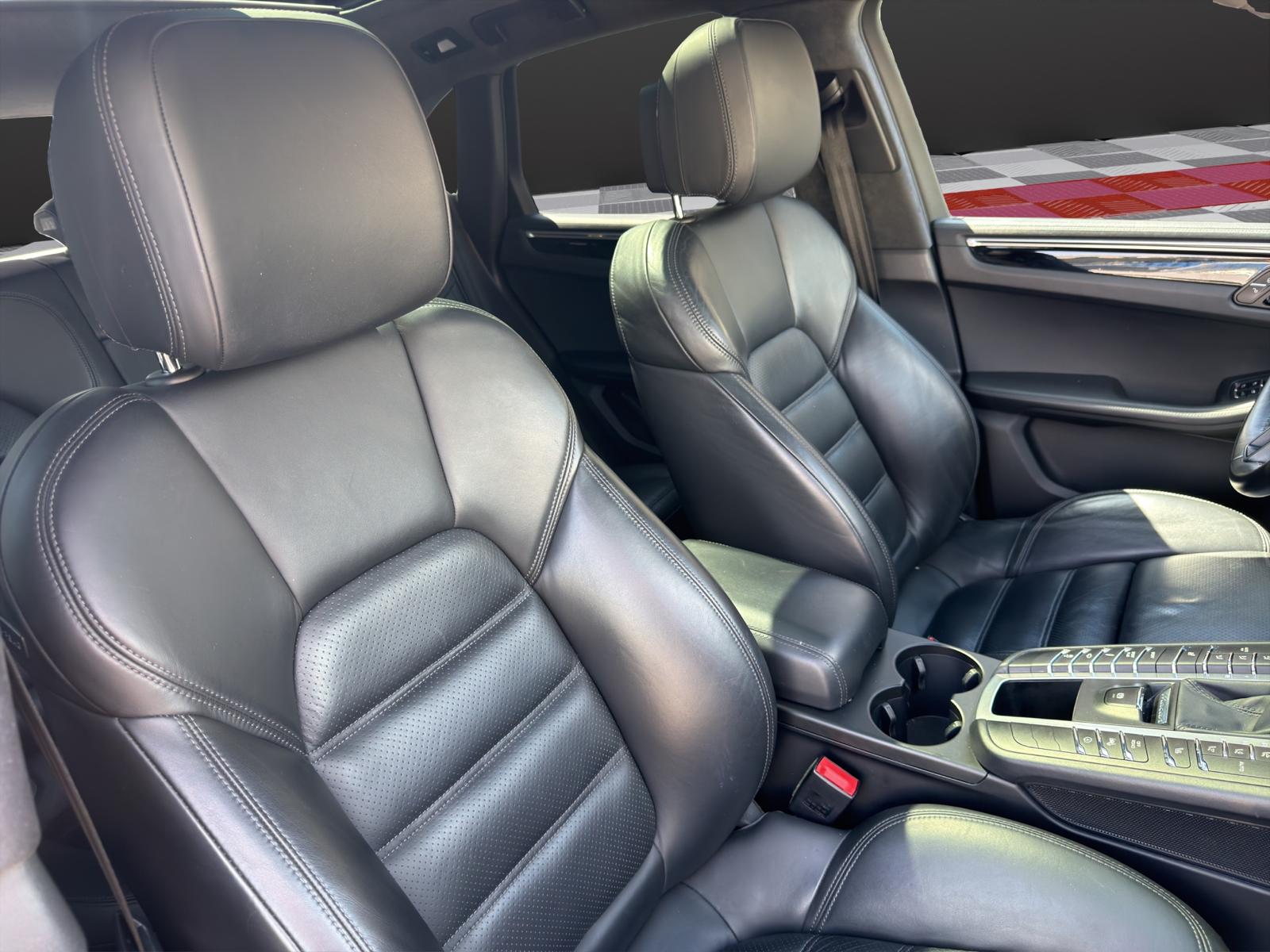 PORSCHE Macan Turbo PDK-image-15