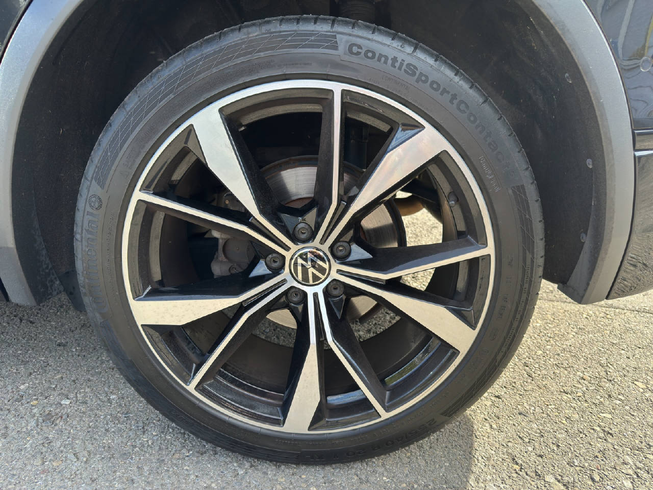 VW Tiguan 2.0 TSI R-Line DSG-image-12