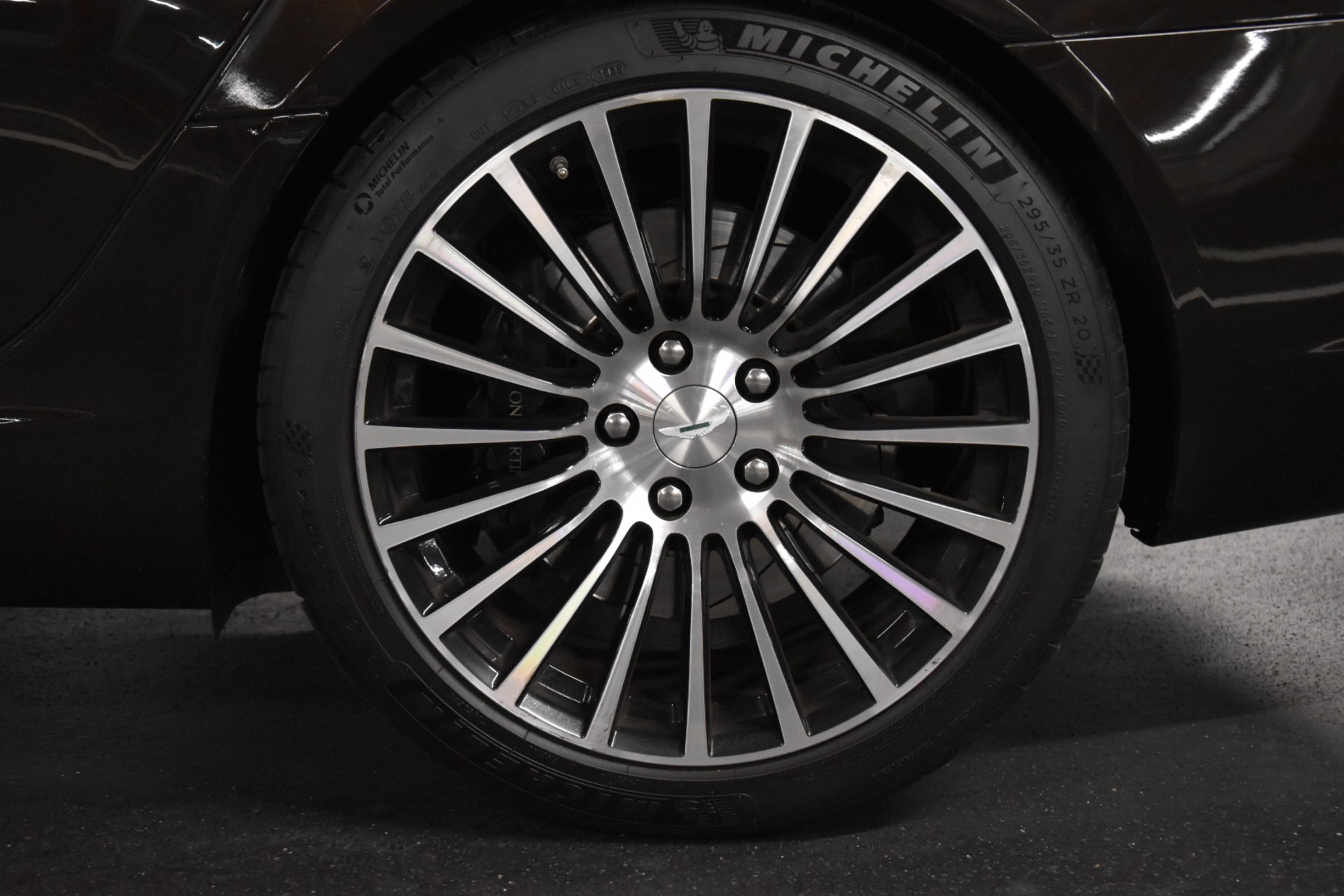 ASTON MARTIN Rapide S 5.9 V12 Touchtronic 2-showroom-element-2