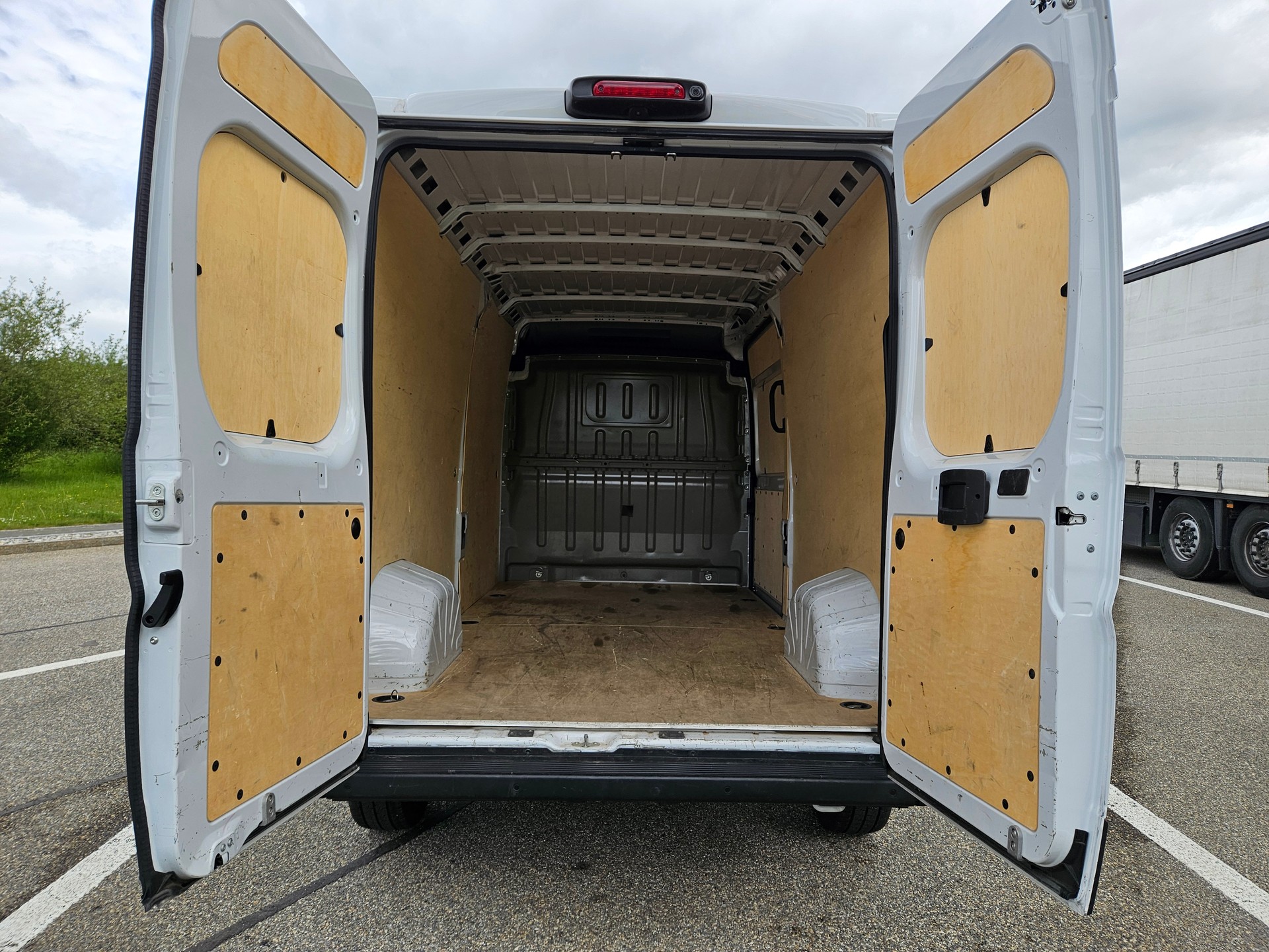 PEUGEOT Boxer 2.2 HDI 335 L3H2 EAT8 frisch MFK EXPERTISE automat kleine park schaden petits degats de parc-image-11
