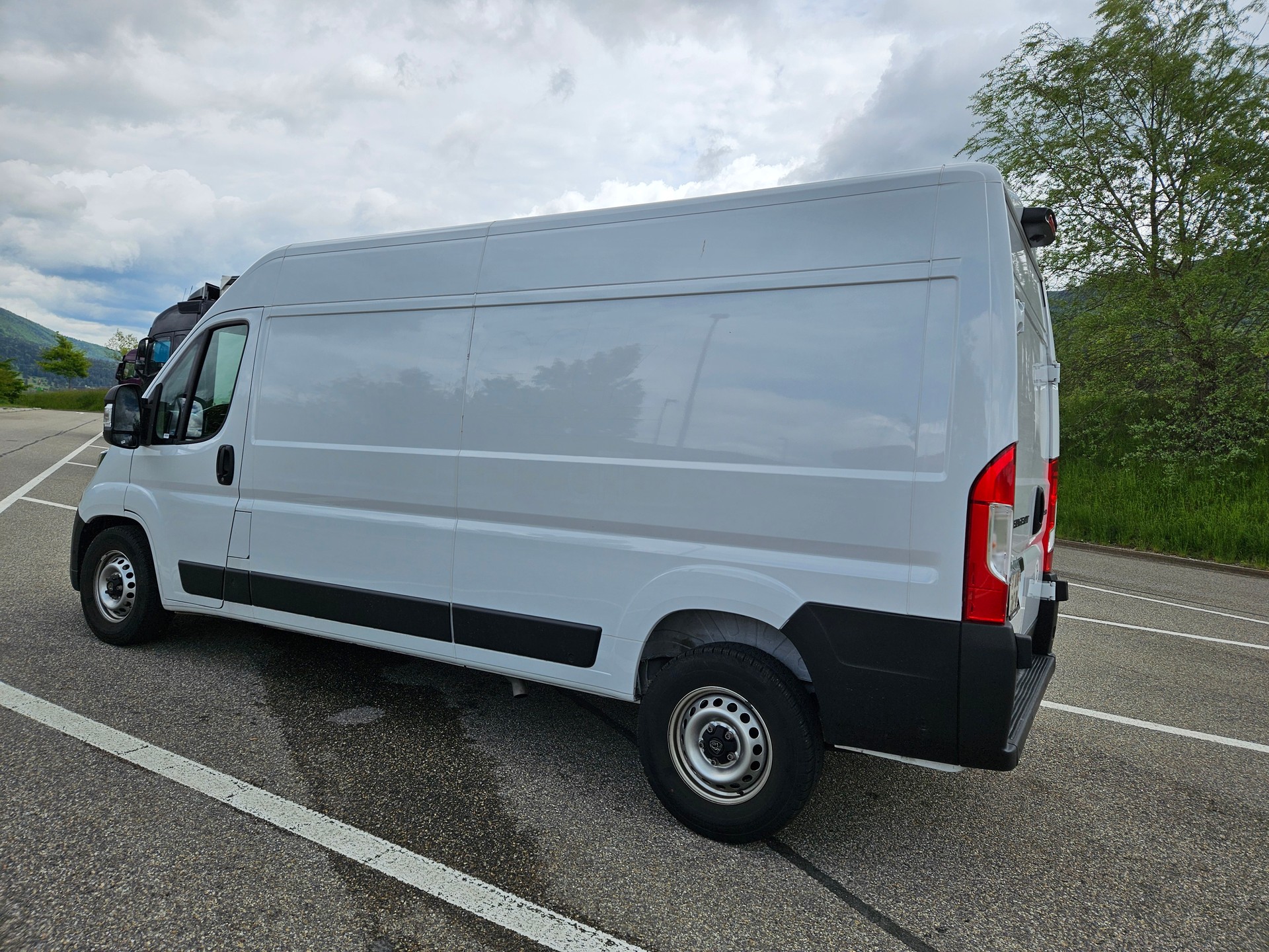 PEUGEOT Boxer 2.2 HDI 335 L3H2 EAT8 frisch MFK EXPERTISE automat kleine park schaden petits degats de parc-image-3