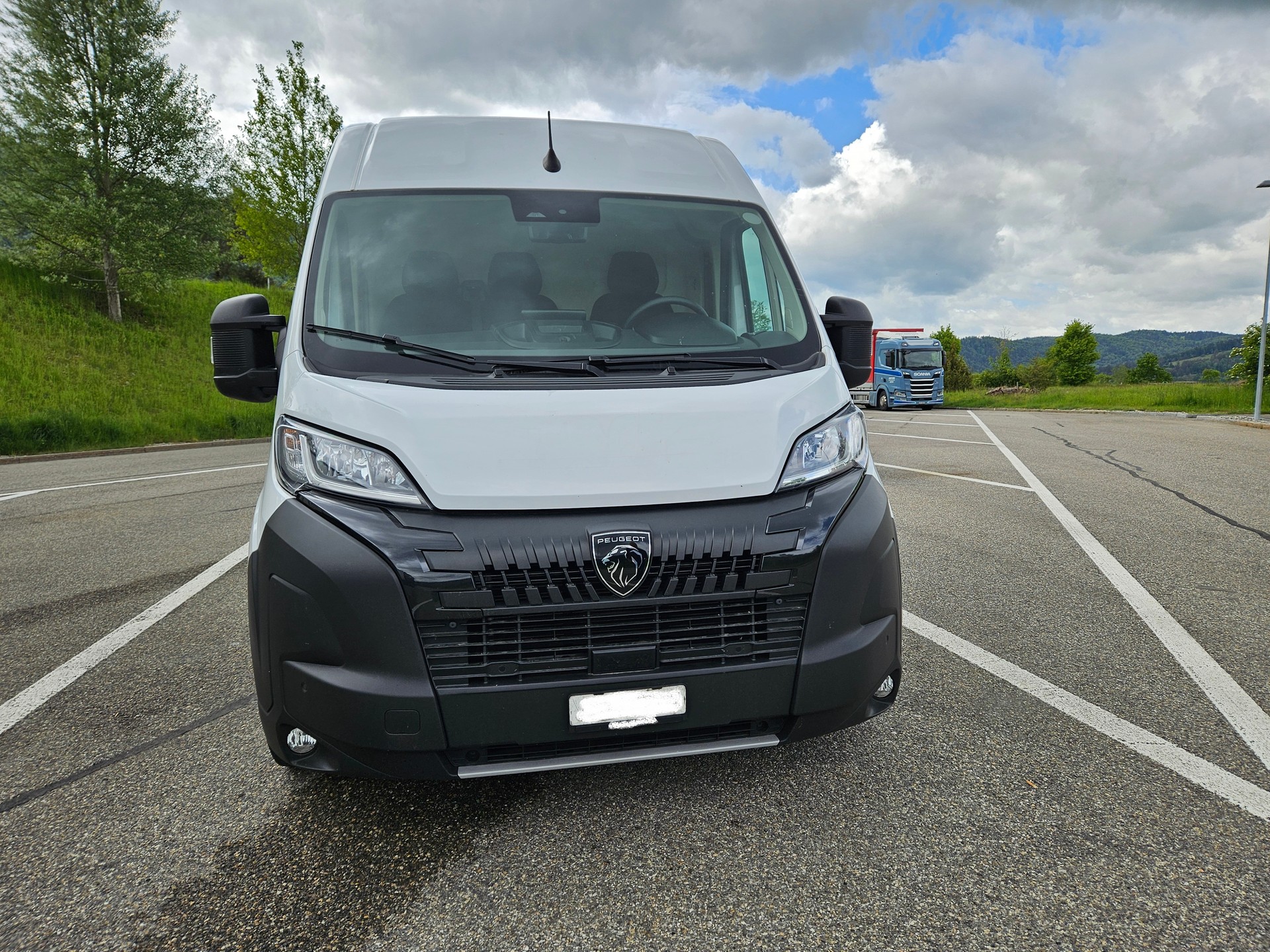 PEUGEOT Boxer 2.2 HDI 335 L3H2 EAT8 frisch MFK EXPERTISE automat kleine park schaden petits degats de parc-image-1