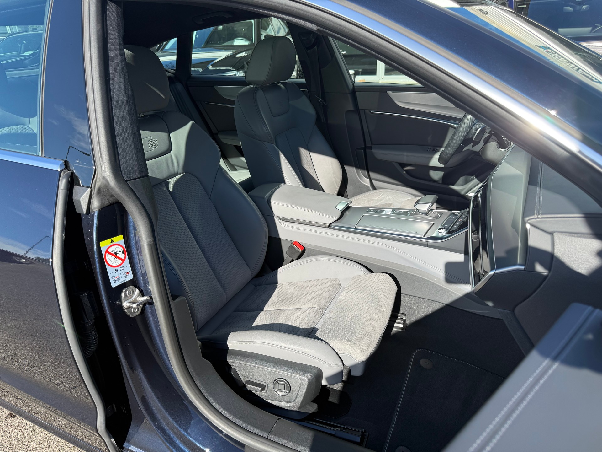 AUDI A7 Sportback 50 TDI quattro S-tronic-image-17