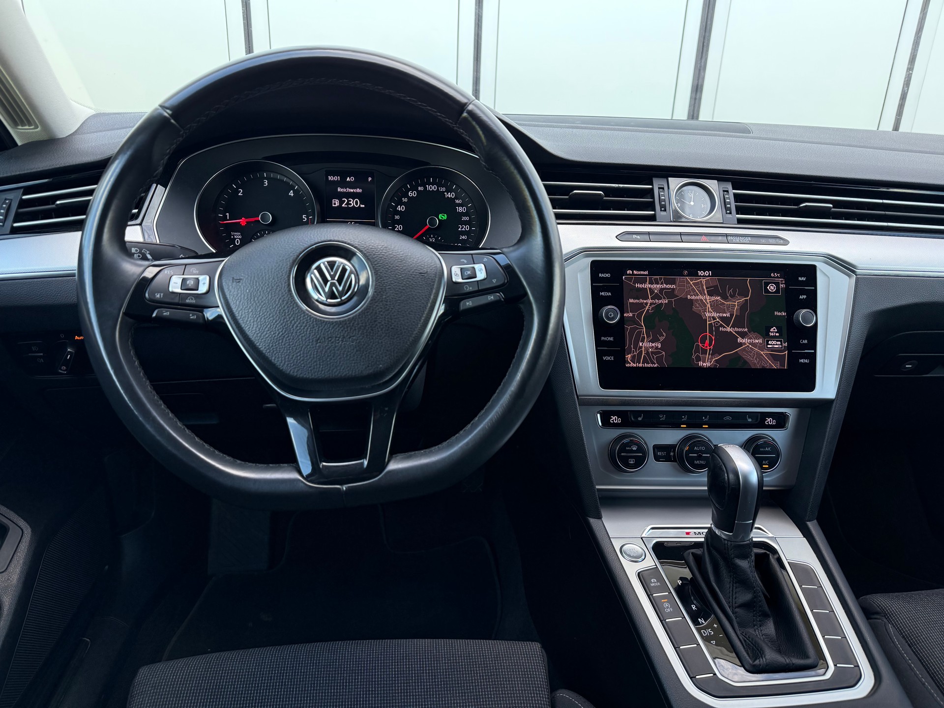 VW Passat Variant 2.0 TDI BMT Comfortline DSG 4Motion-image-6