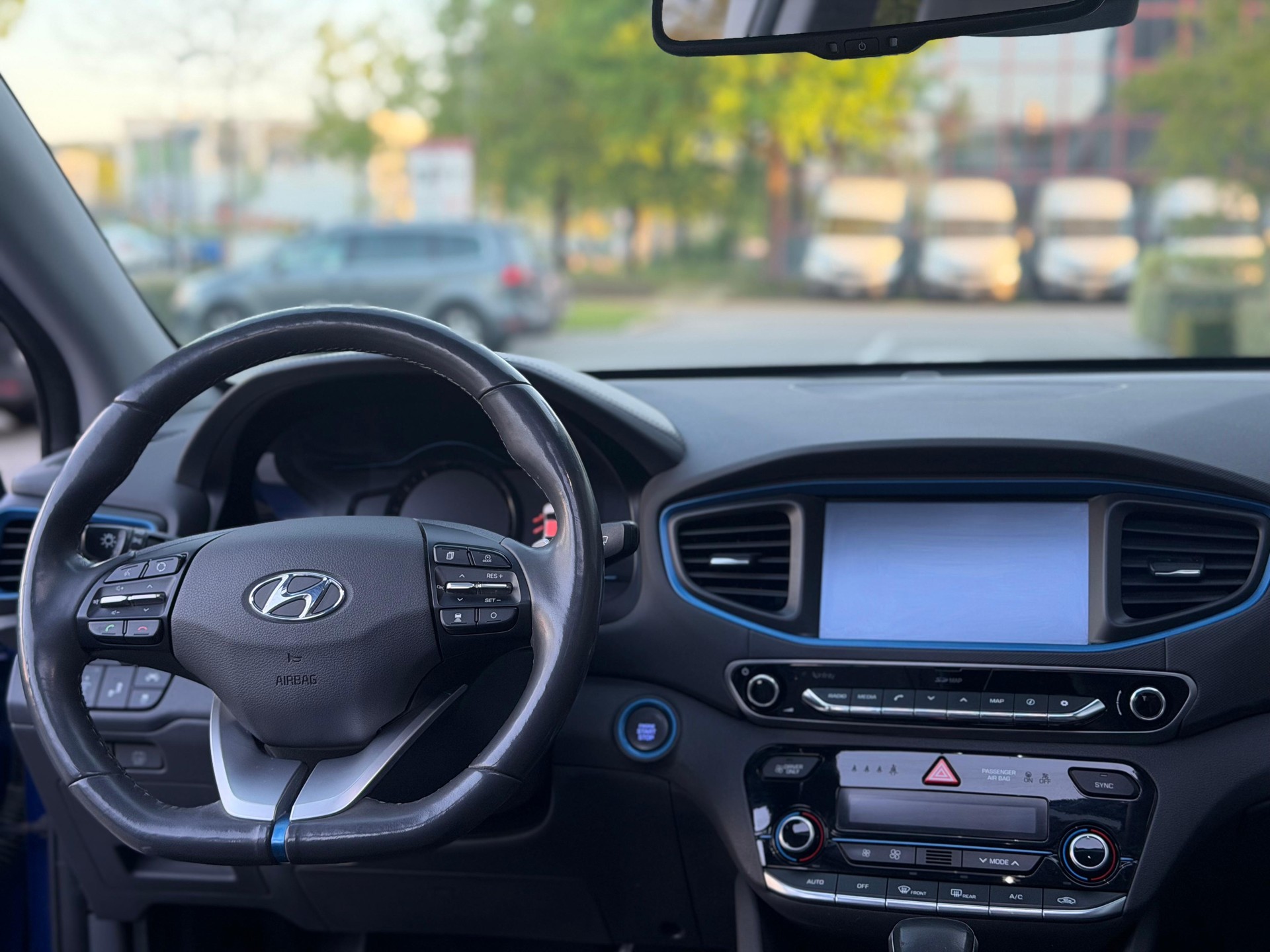 HYUNDAI Ioniq 1.6 GDi HEV Vertex DCT-image-13