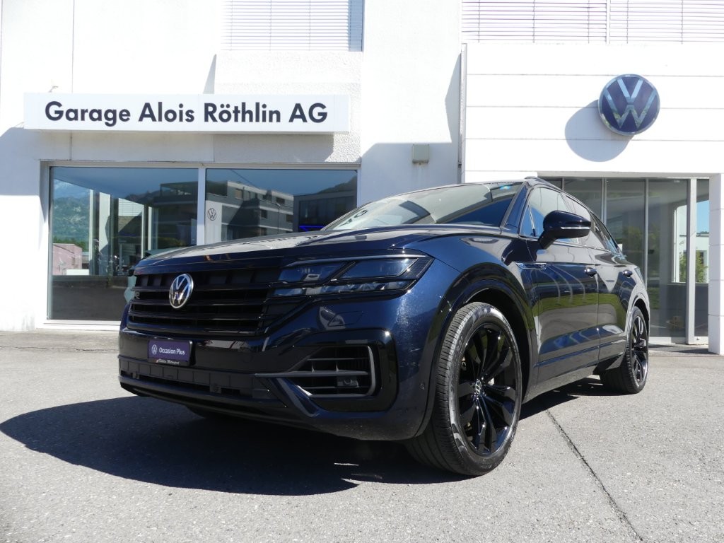 VW Touareg 3.0 TSI R-Line Tiptronic-image-0
