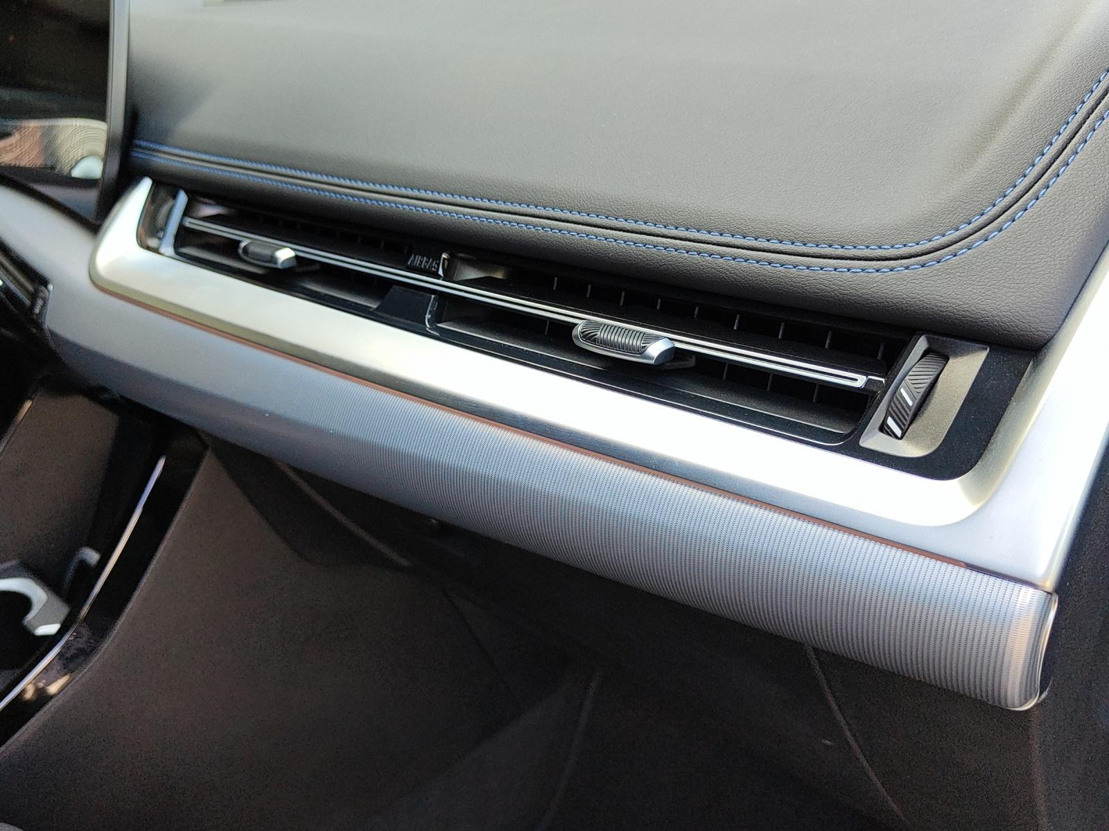BMW X1 30e xDrive paddles-image-22