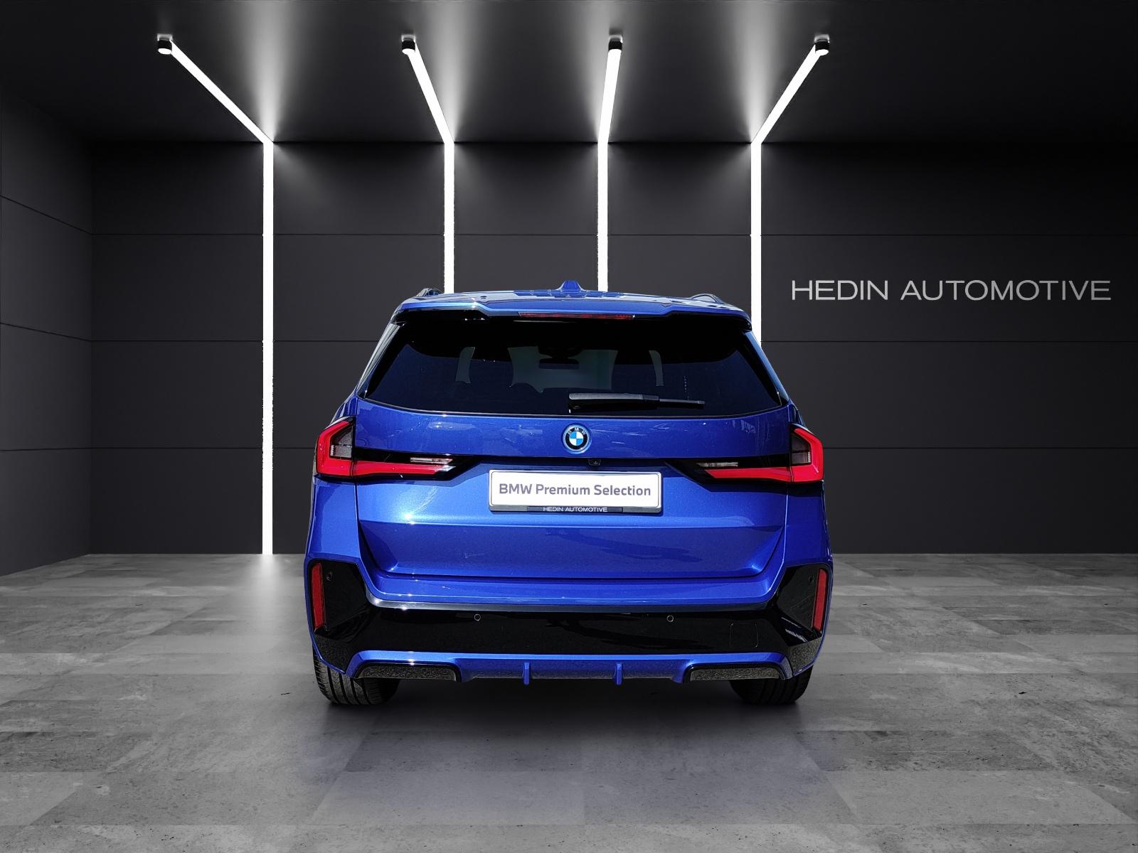 BMW X1 30e xDrive paddles-image-4
