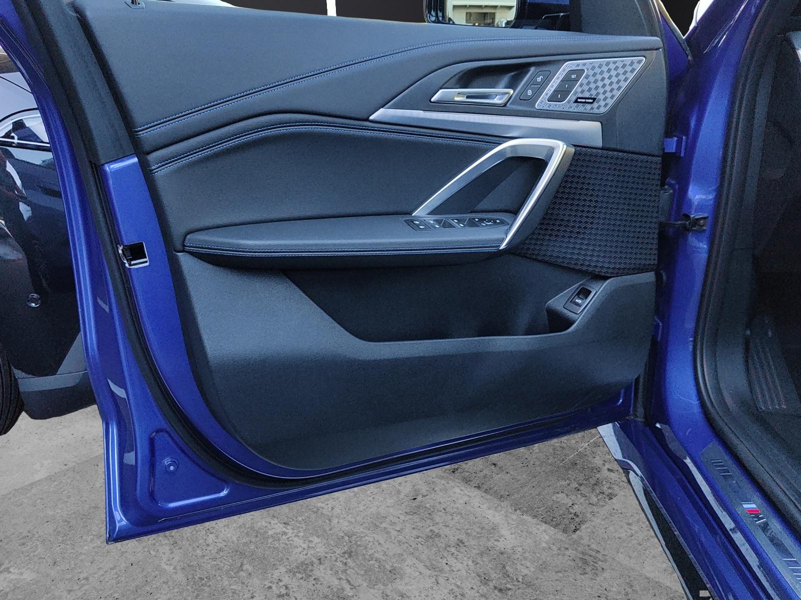BMW X1 30e xDrive paddles-image-14