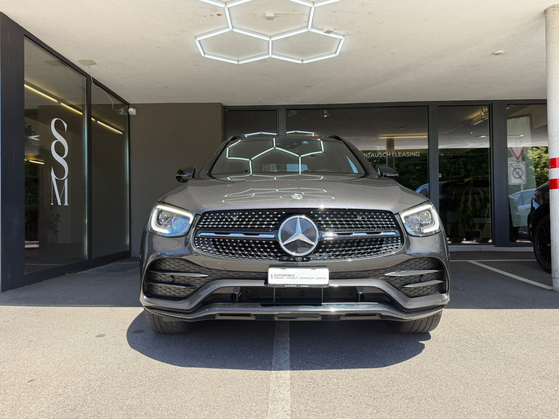 MERCEDES-BENZ GLC 300 de AMG Line 4Matic * Pano-Dach* *Gratis Service* *360 Kamera* 9G-Tronic-image-1