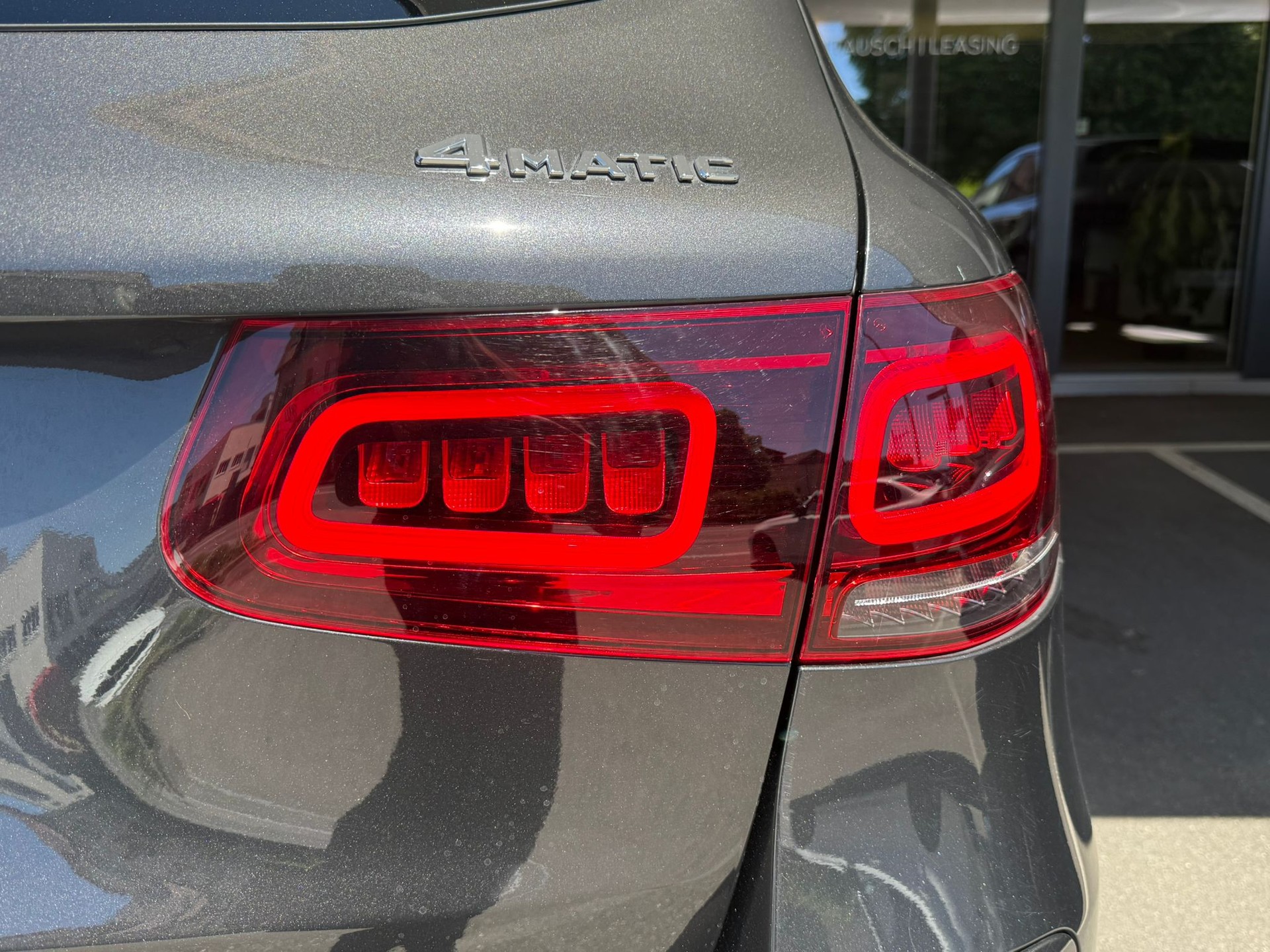 MERCEDES-BENZ GLC 300 de AMG Line 4Matic * Pano-Dach* *Gratis Service* *360 Kamera* 9G-Tronic-image-7
