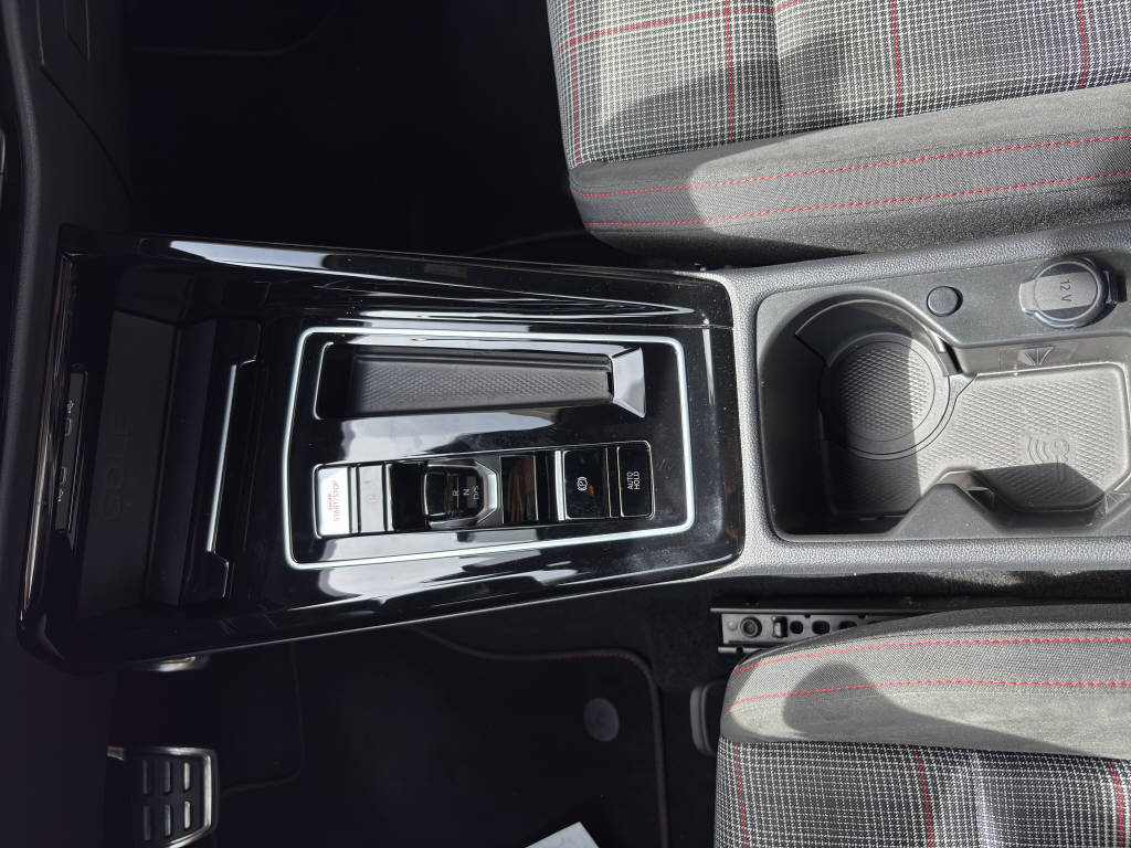VW Golf VIII 2.0 TSI GTI DSG-image-11